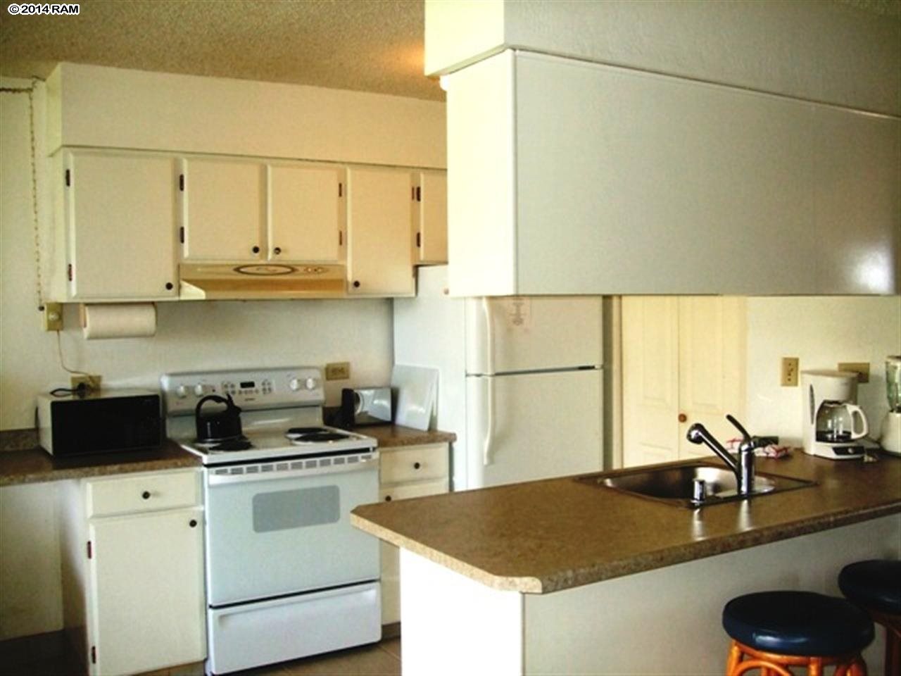 Maui Sunset condo # B-302, Kihei, Hawaii - photo 3 of 30