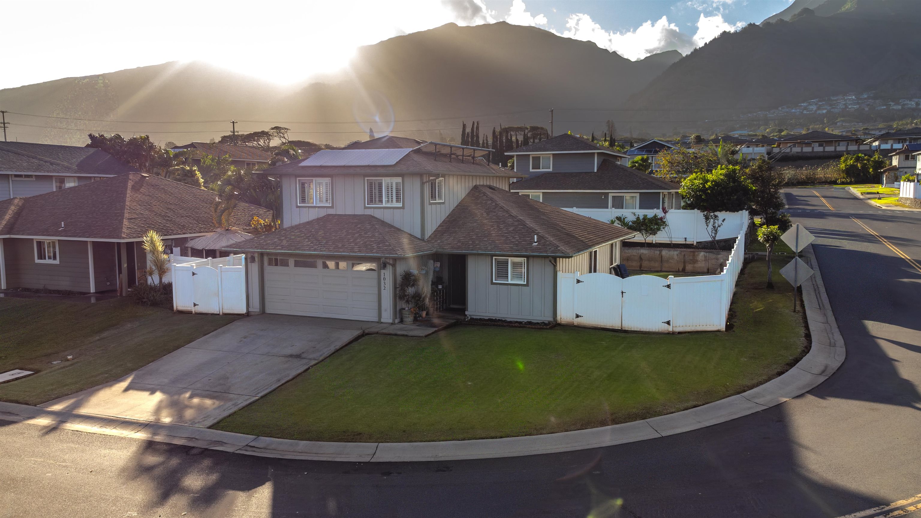 1032  Ulu Kanu St Waikapu, Wailuku home - photo 2 of 30