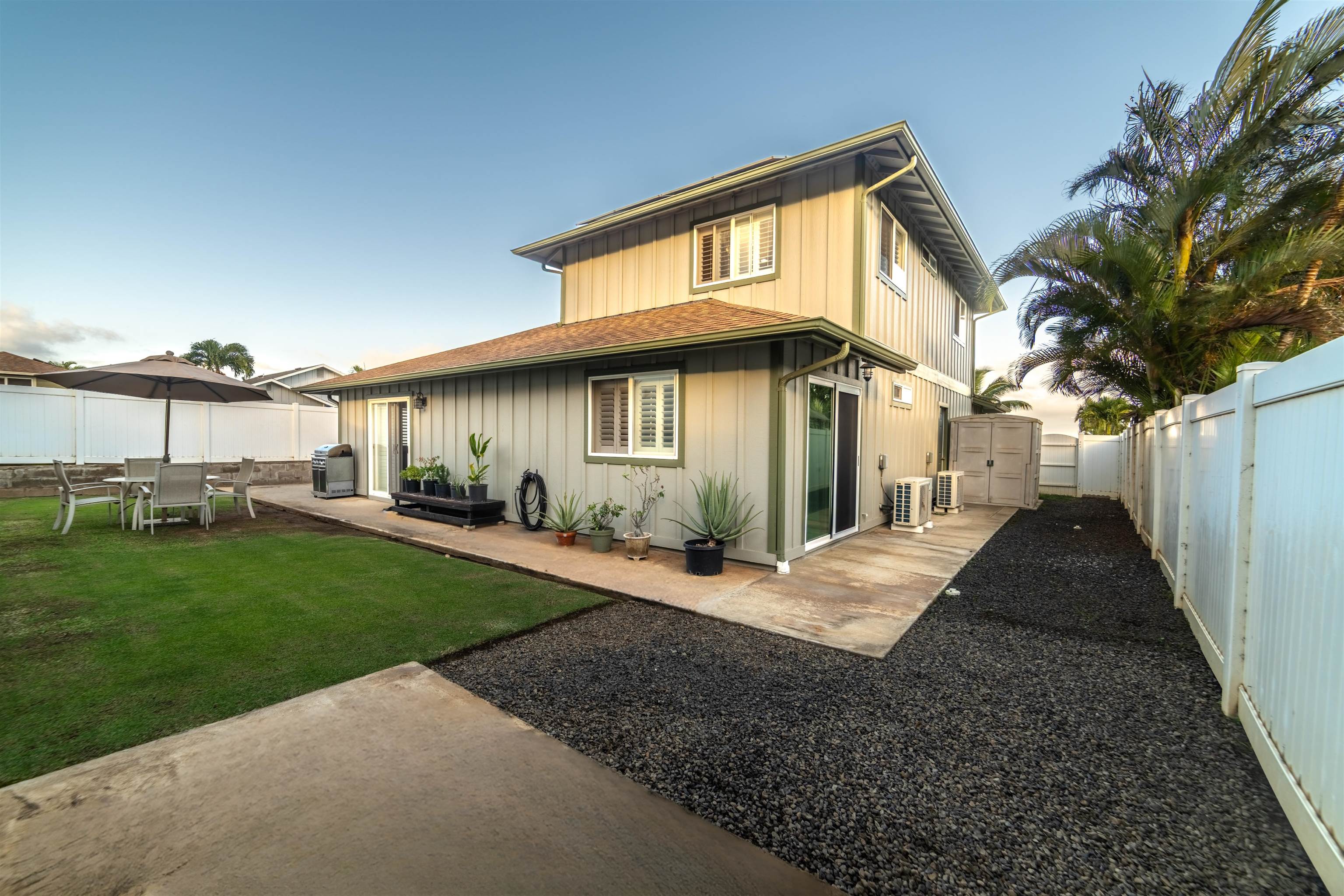 1032  Ulu Kanu St Waikapu, Wailuku home - photo 5 of 30