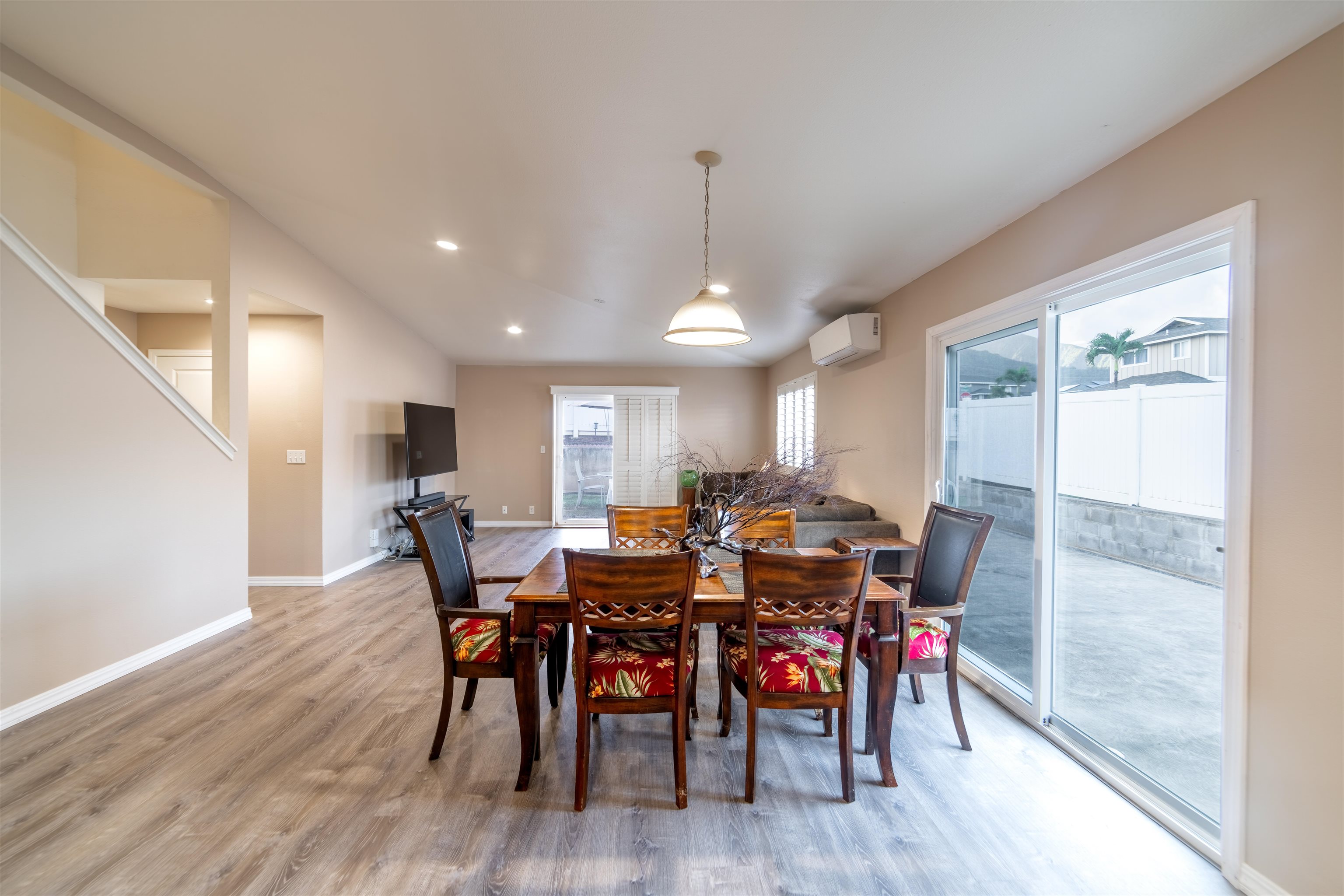 1032  Ulu Kanu St Waikapu, Wailuku home - photo 7 of 30