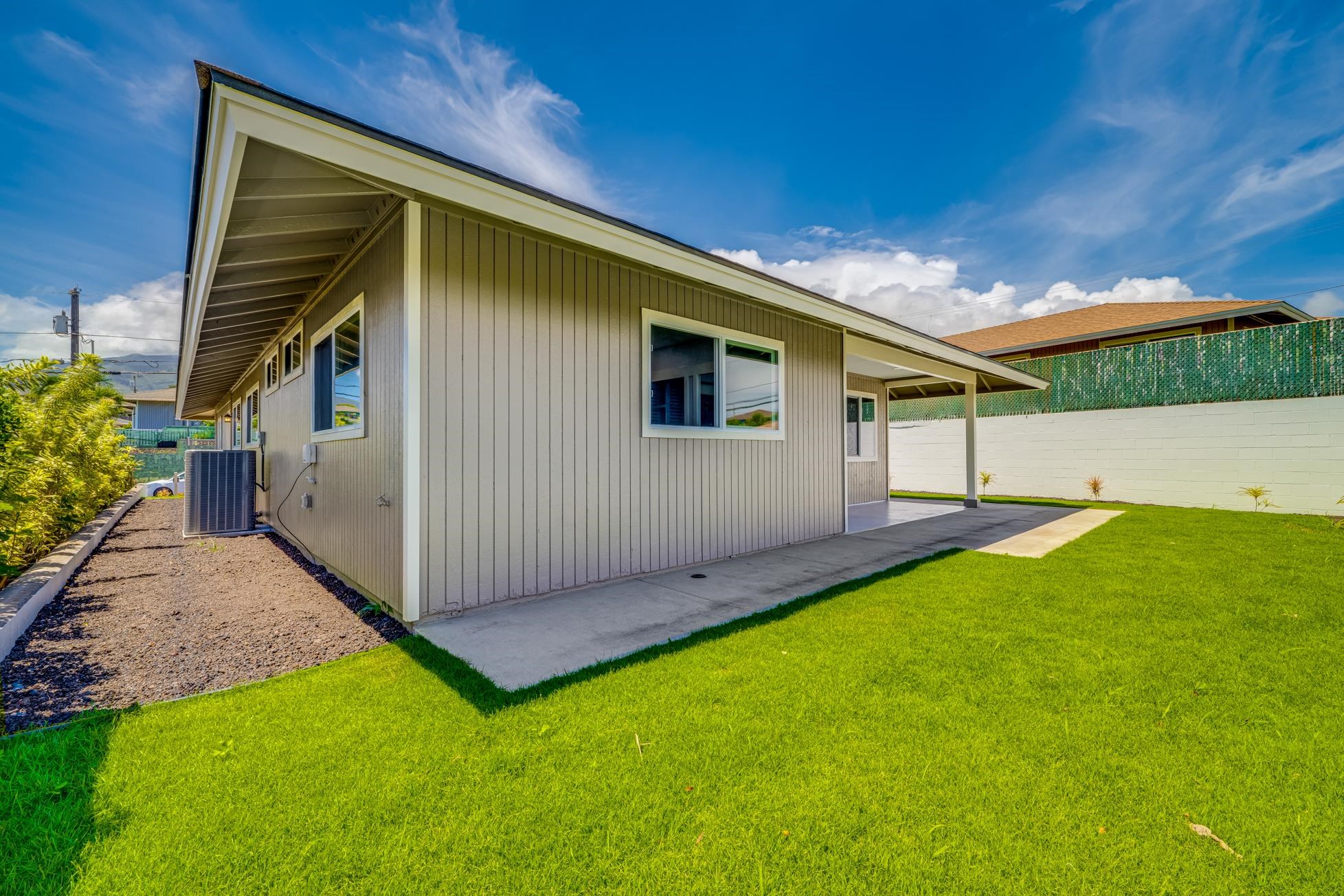 1036  Kuhio Pl , Wailuku home - photo 38 of 45