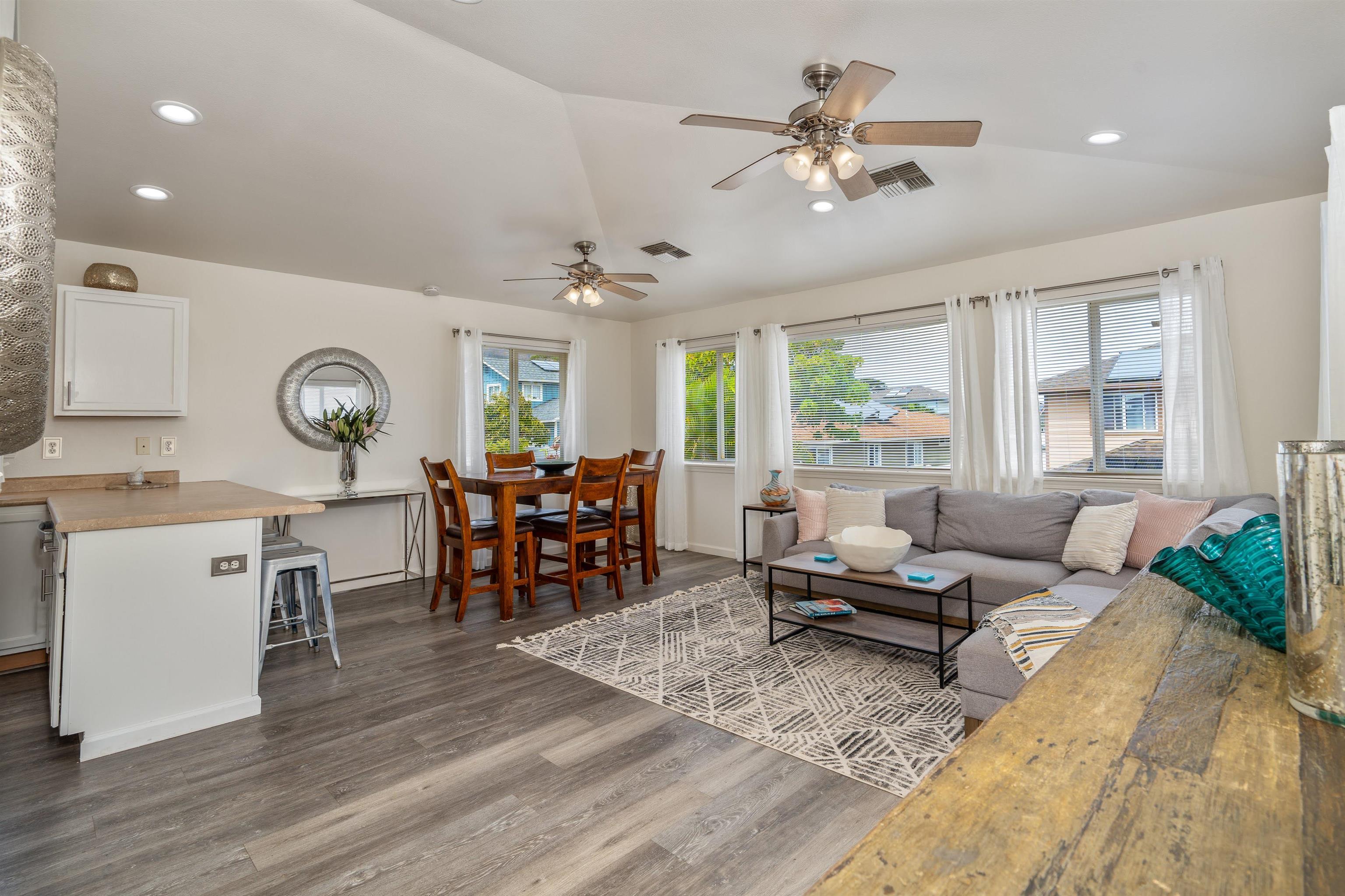 104  Kamahao Cir , Wailuku home - photo 10 of 38