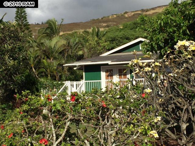 10439  Kamehameha V Hwy Waialua, Molokai home - photo 2 of 17