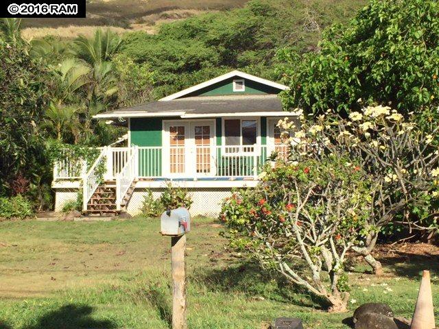 10439  Kamehameha V Hwy Waialua, Molokai home - photo 3 of 17