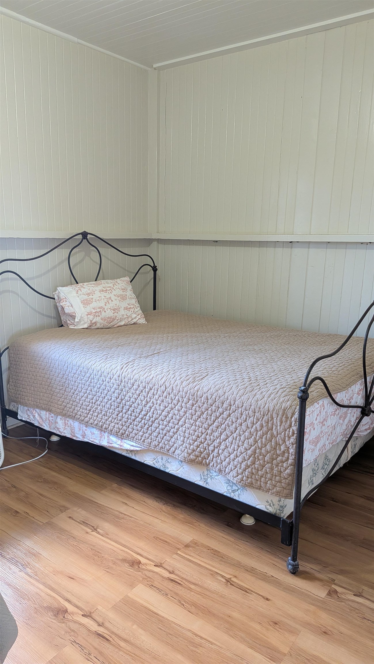 1046  Houston St , Lanai home - photo 9 of 11