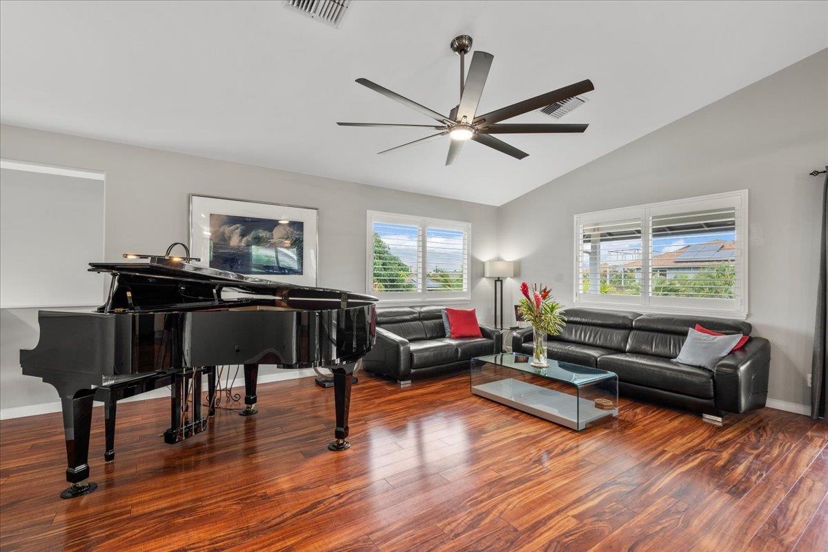 105  Honuhula Pl , Kihei home - photo 7 of 34