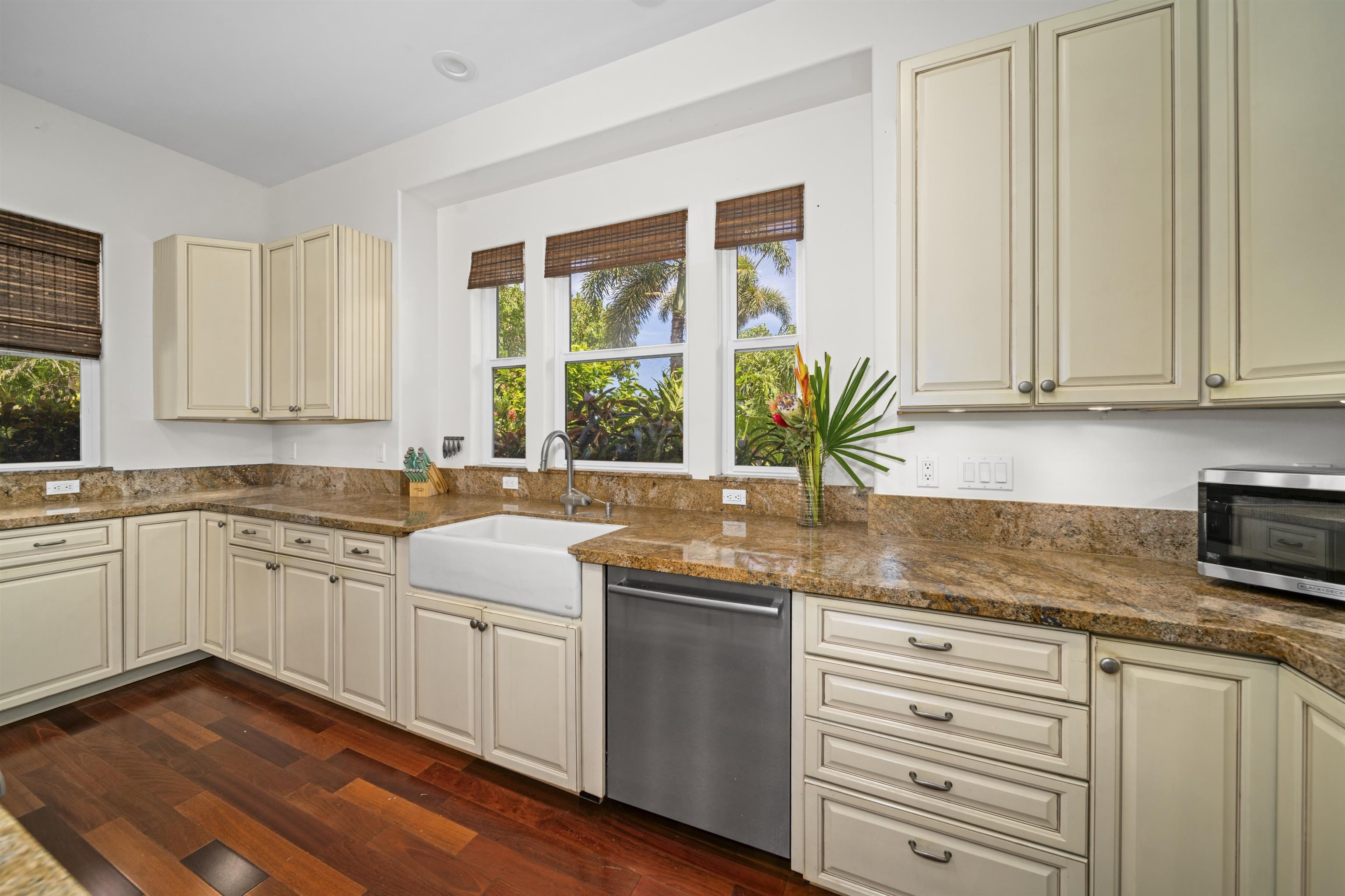 1050  Kapukaulua Pl Spreckelsville, Spreckelsville/Paia/Kuau home - photo 16 of 42