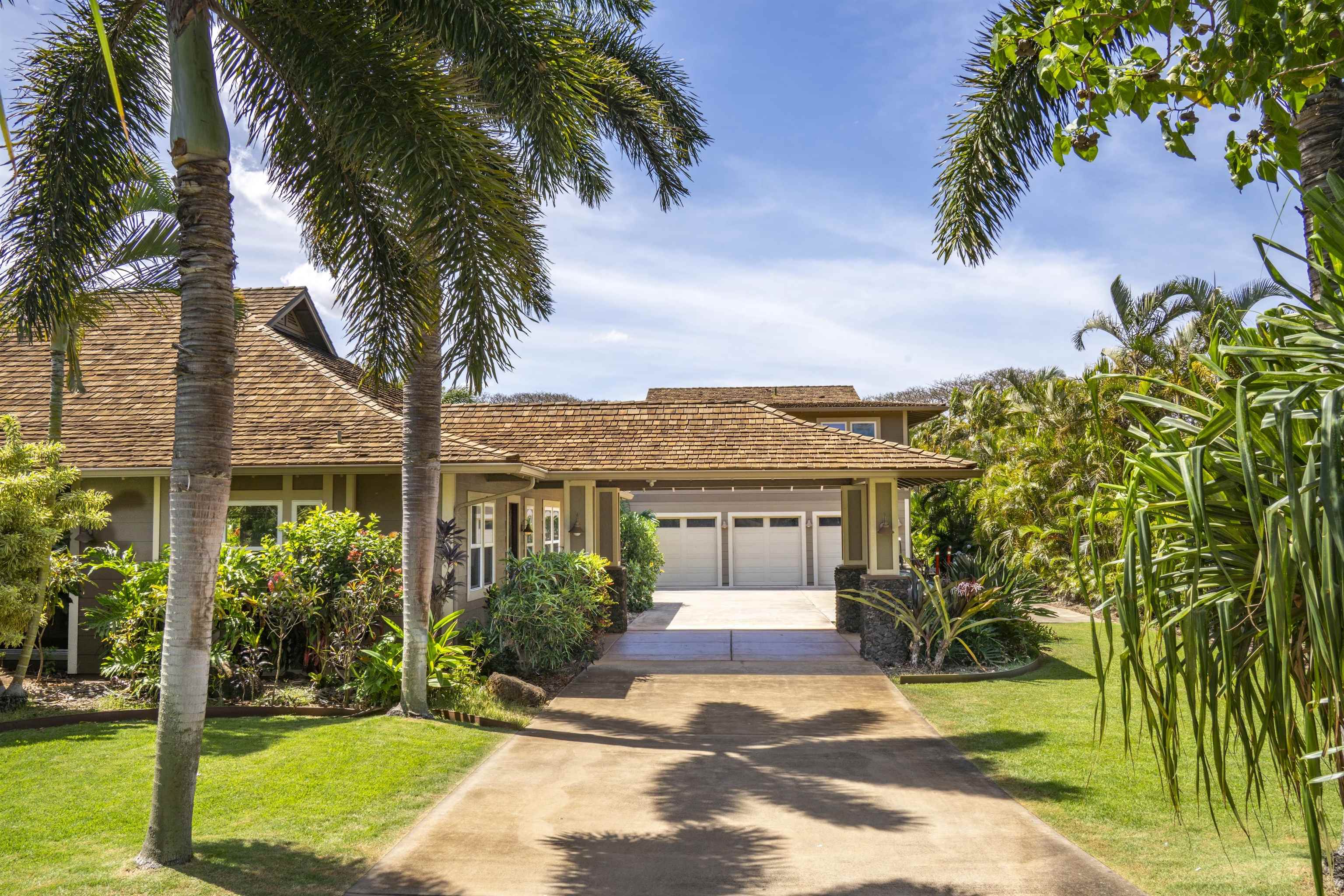 1050  Kapukaulua Pl Spreckelsville, Spreckelsville/Paia/Kuau home - photo 3 of 42