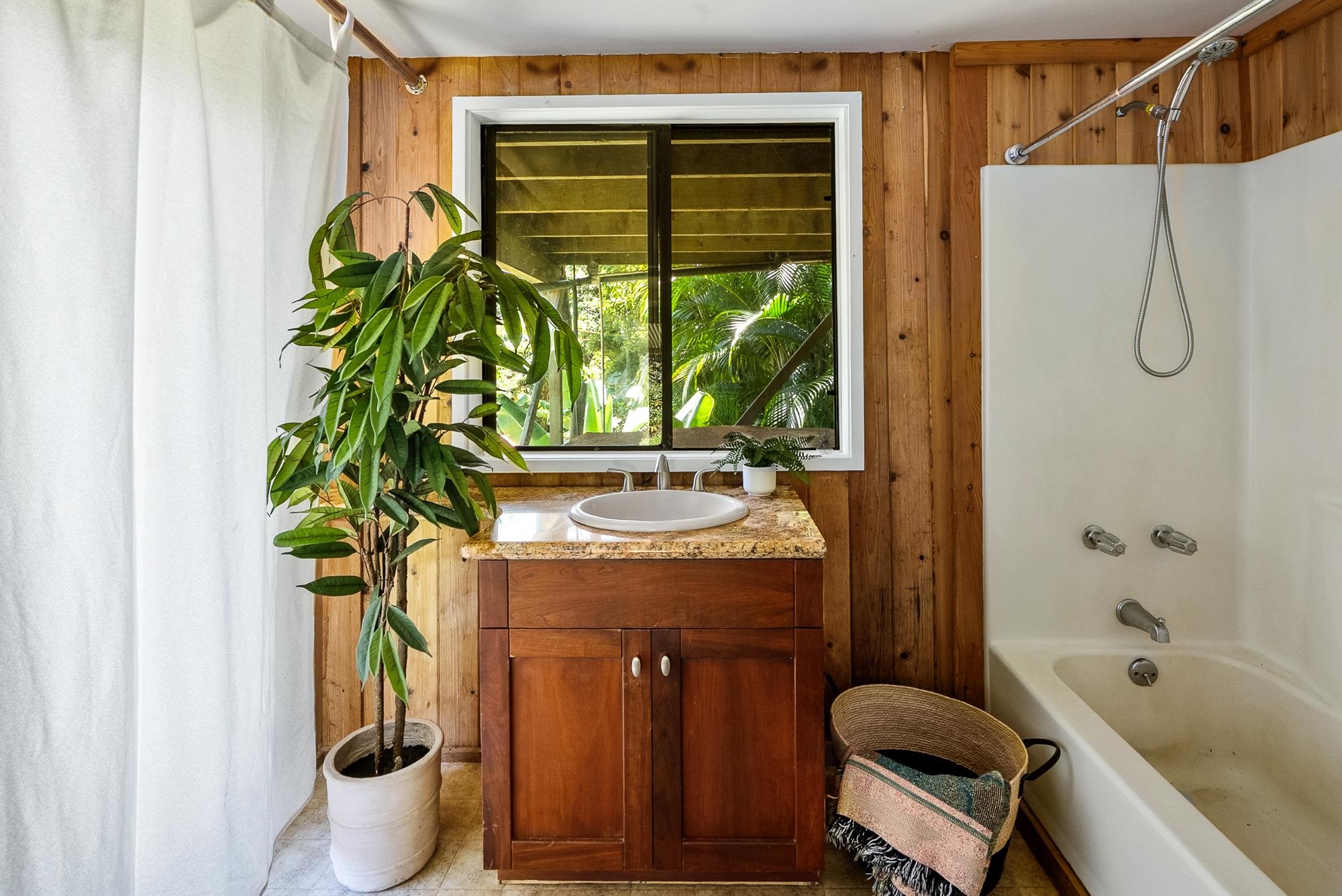 106  Hikiau Rd , Haiku home - photo 16 of 41