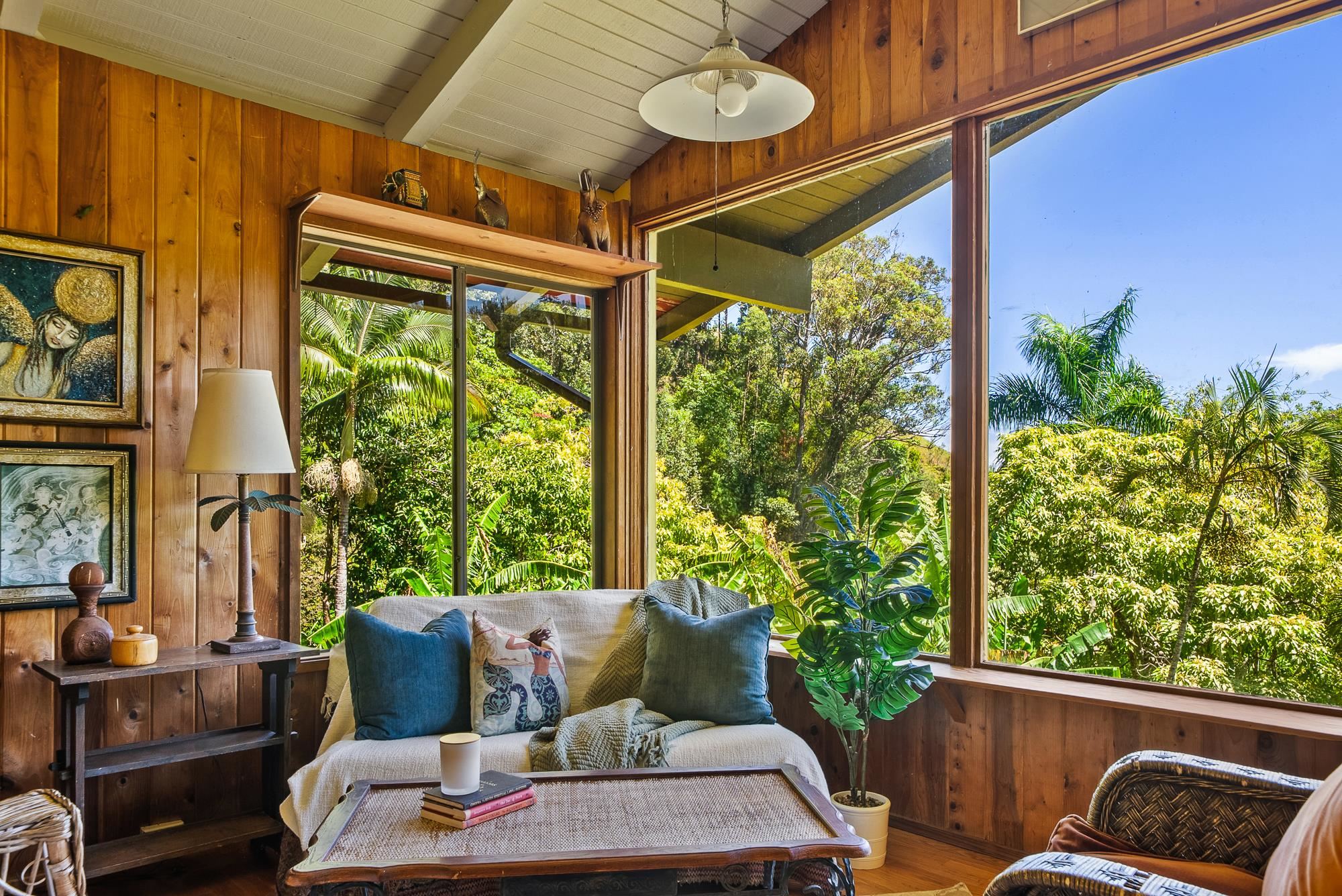 106  Hikiau Rd , Haiku home - photo 4 of 41