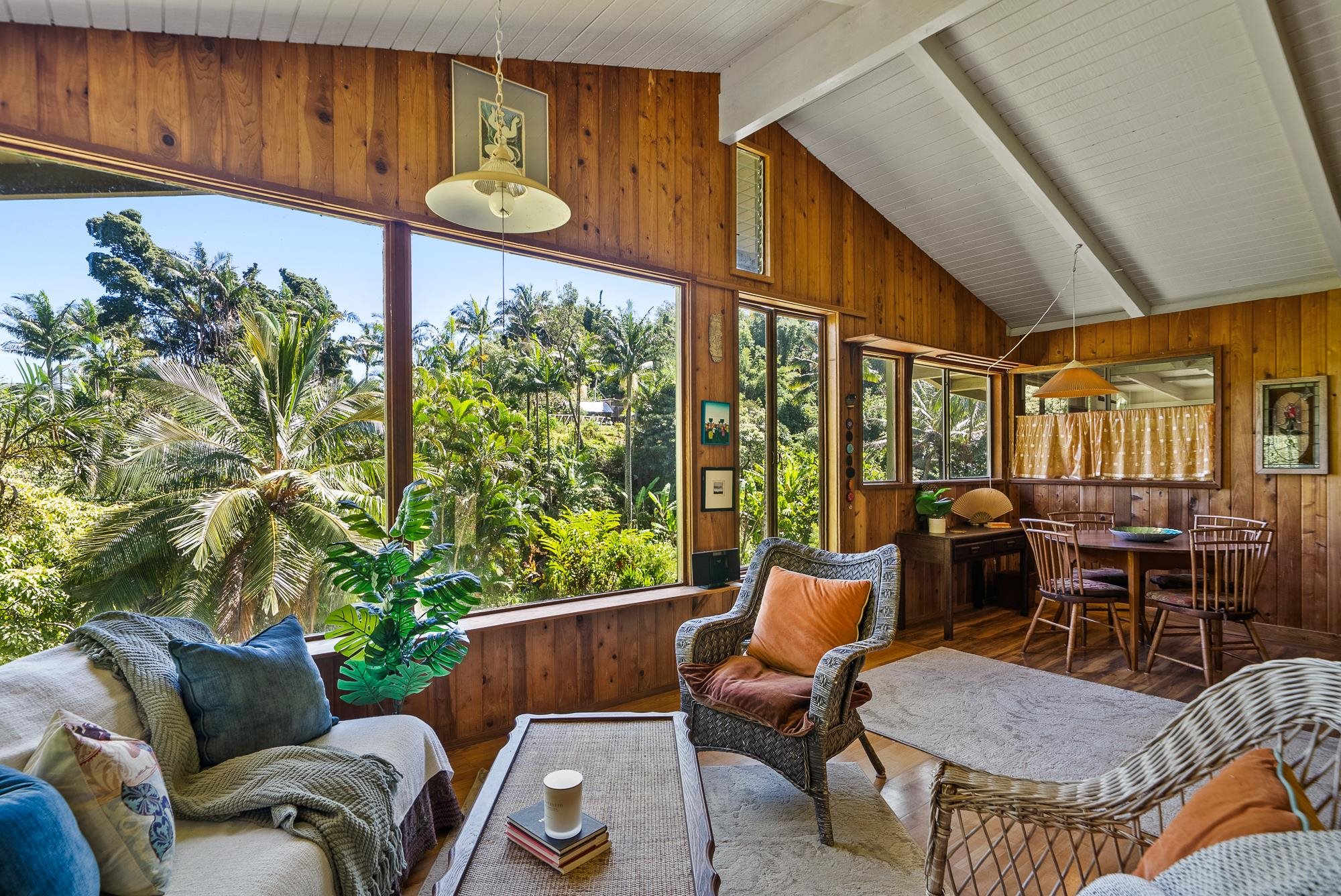 106  Hikiau Rd , Haiku home - photo 7 of 41