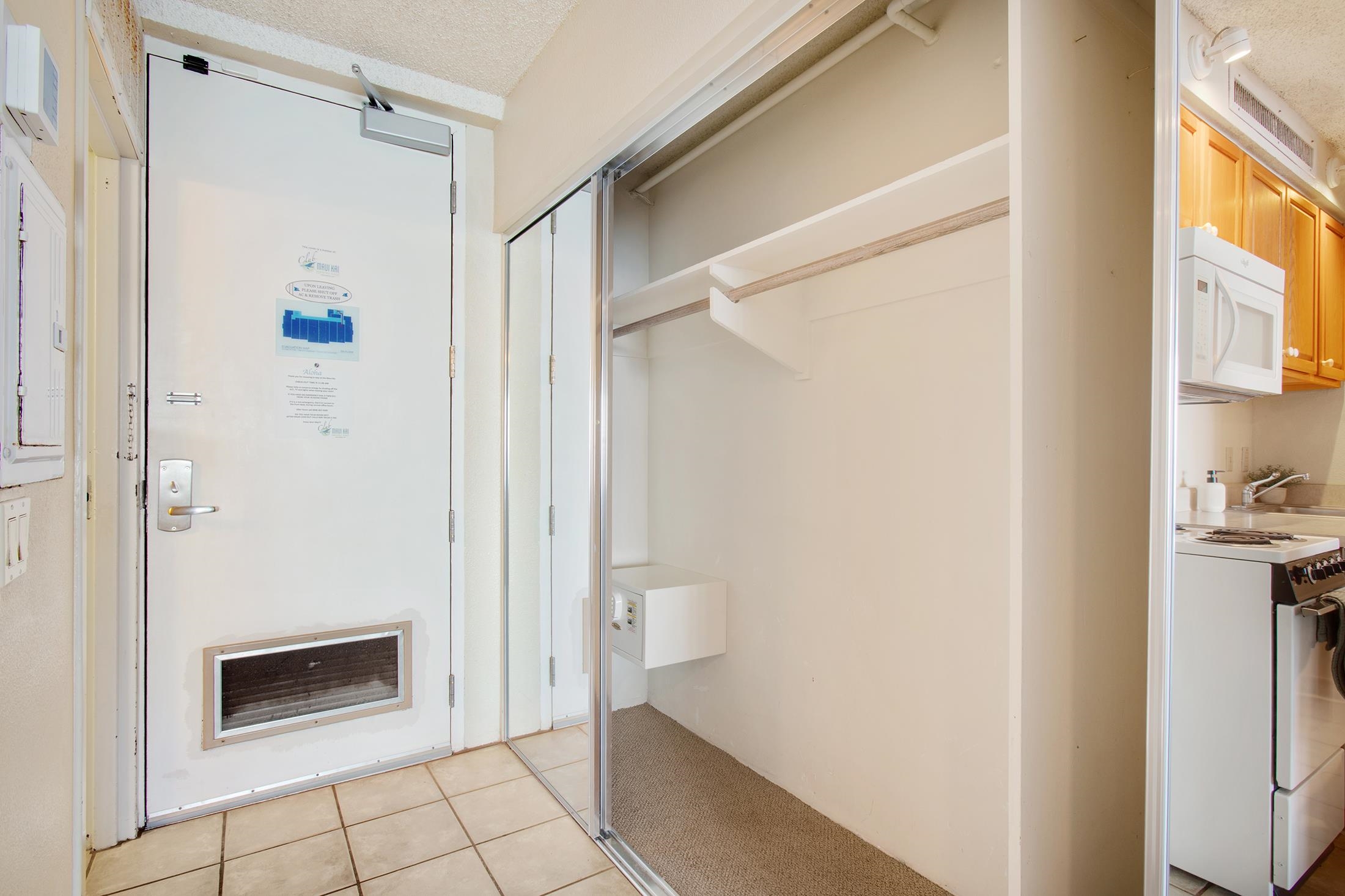 Maui Kai condo # 1002, Lahaina, Hawaii - photo 18 of 27