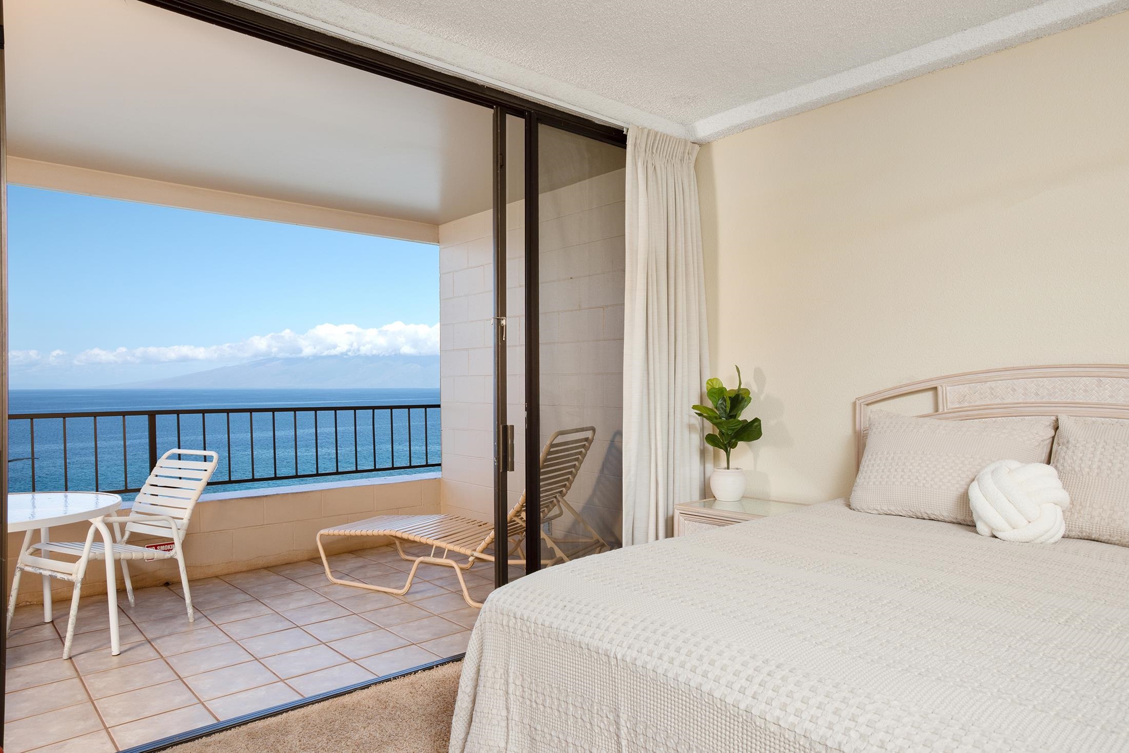 Maui Kai condo # 1002, Lahaina, Hawaii - photo 5 of 27