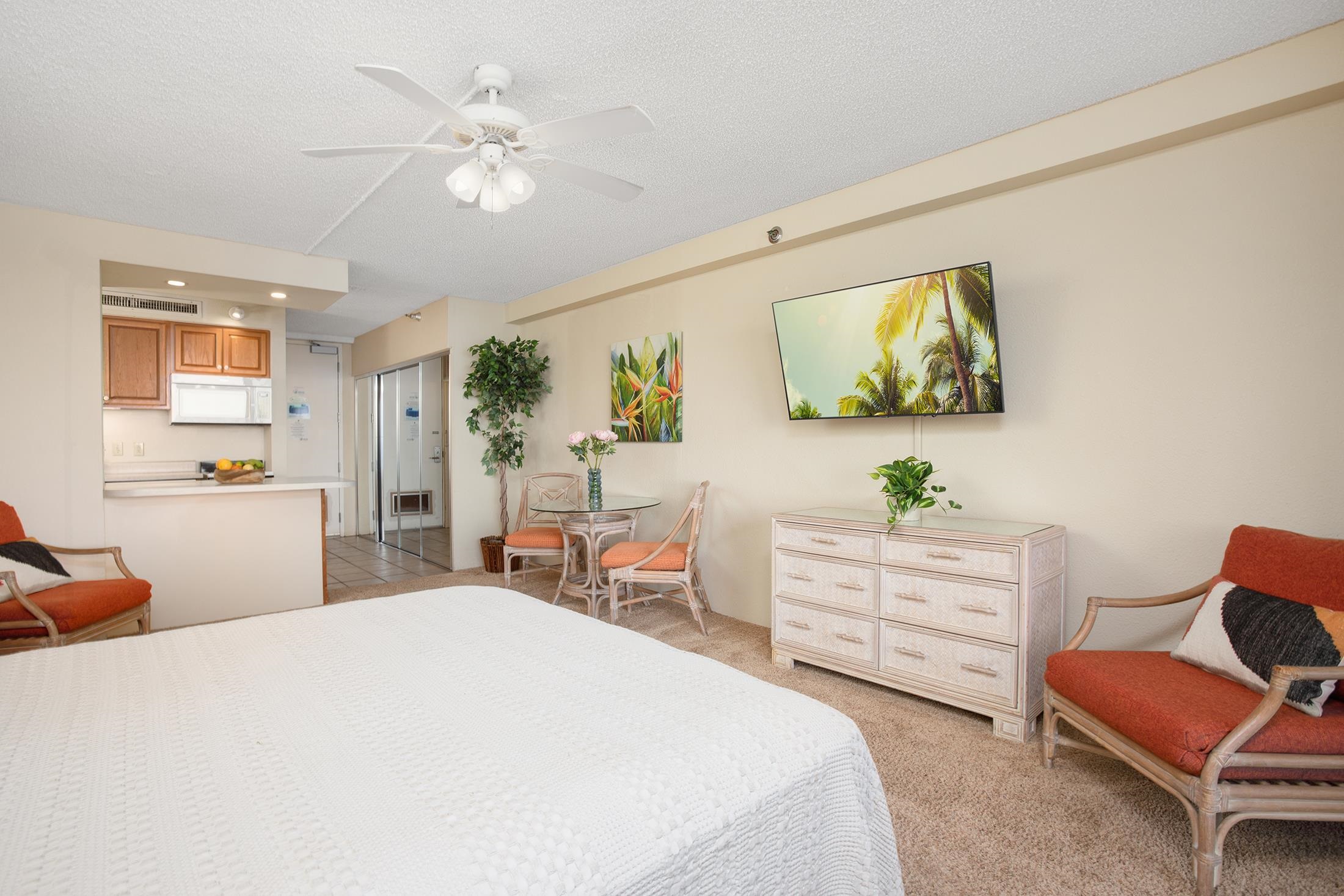 Maui Kai condo # 1002, Lahaina, Hawaii - photo 6 of 27