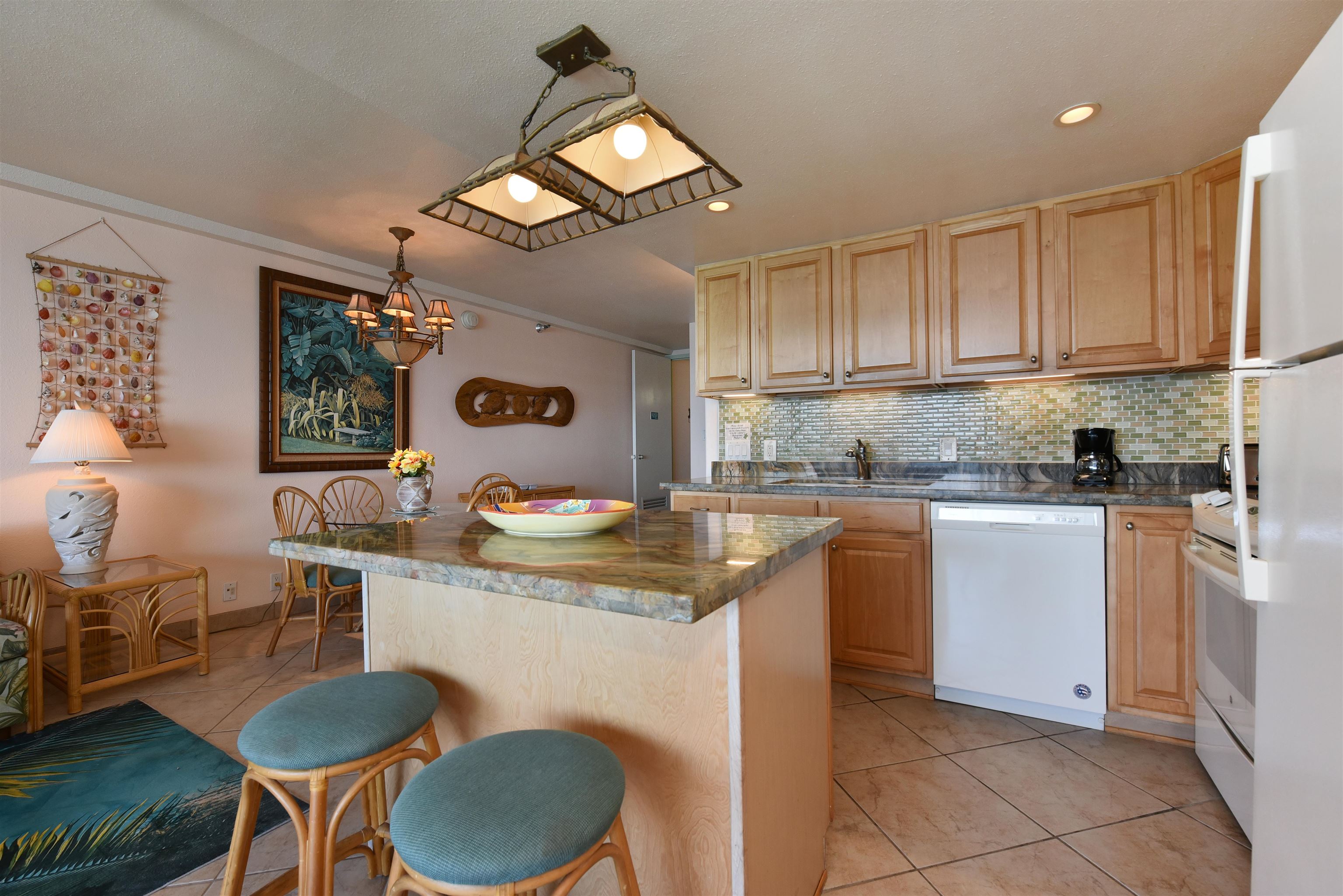 Maui Kai condo # 205, Lahaina, Hawaii - photo 4 of 46