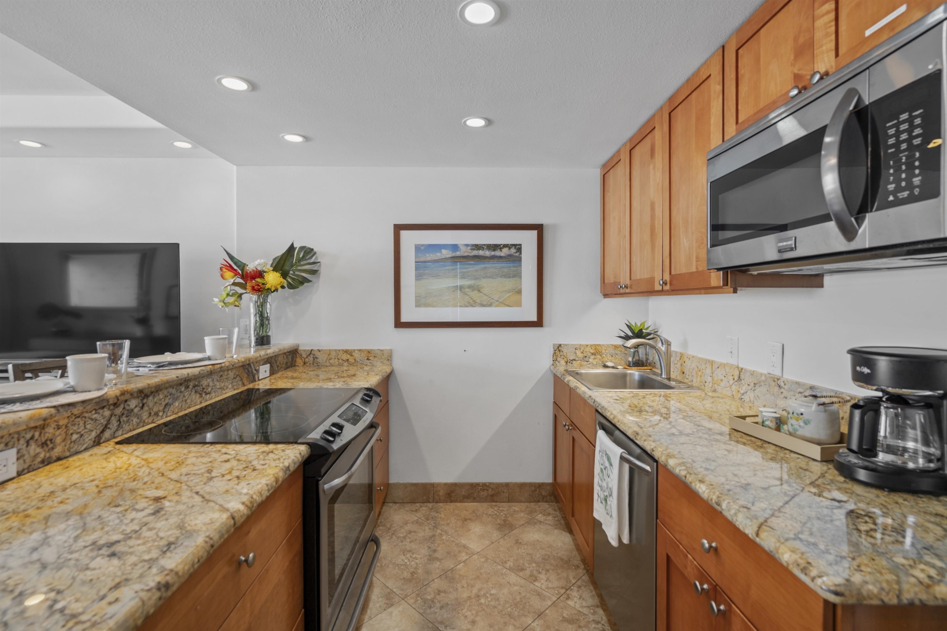 Maui Kai condo # 506, Lahaina, Hawaii - photo 9 of 28