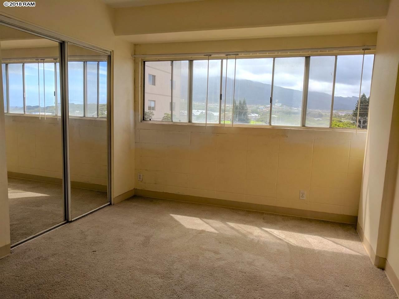 Puuone Towers and Plaza condo # 201, Wailuku, Hawaii - photo 2 of 9