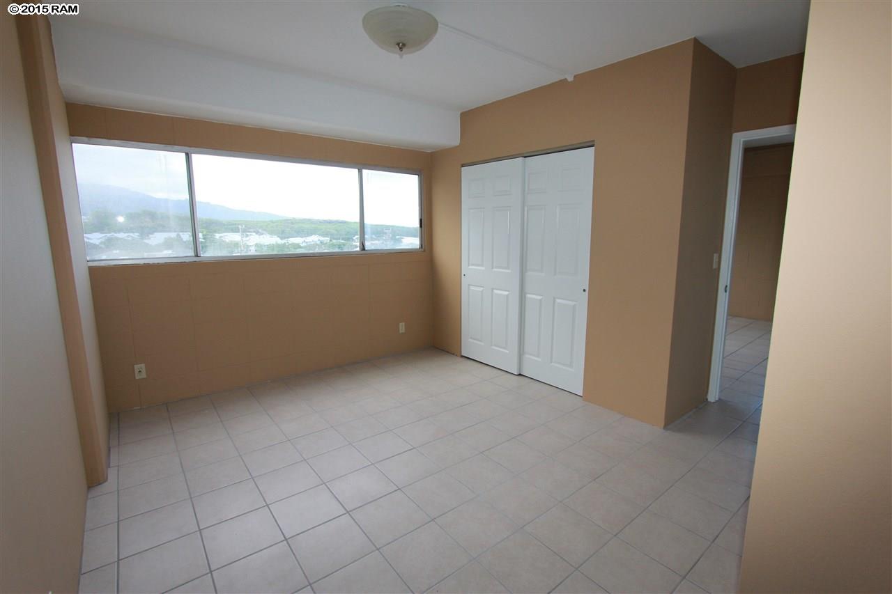 Puuone Towers and Plaza condo # 218, Wailuku, Hawaii - photo 5 of 10