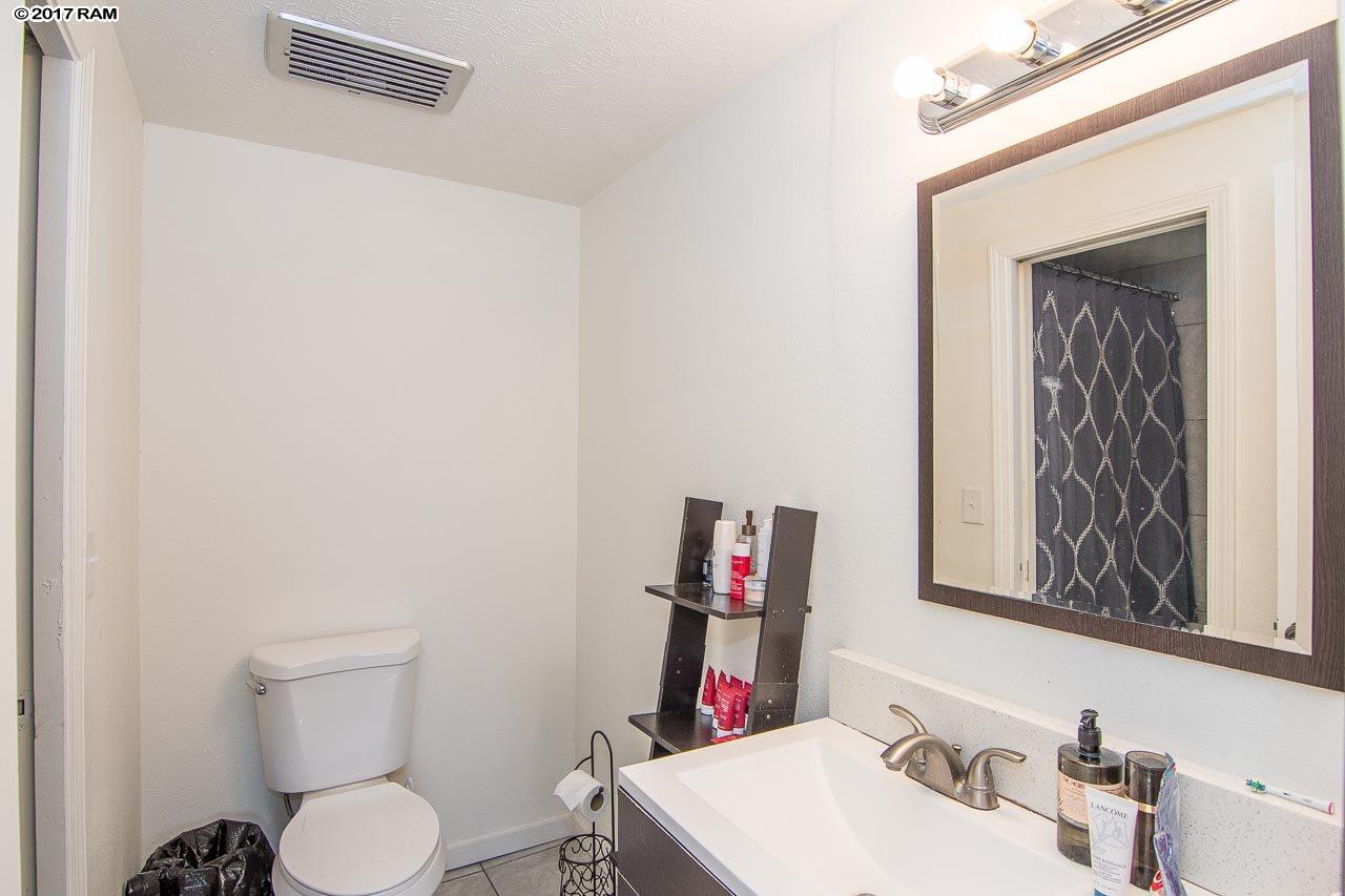 Puuone Towers and Plaza condo # 312, Wailuku, Hawaii - photo 16 of 28