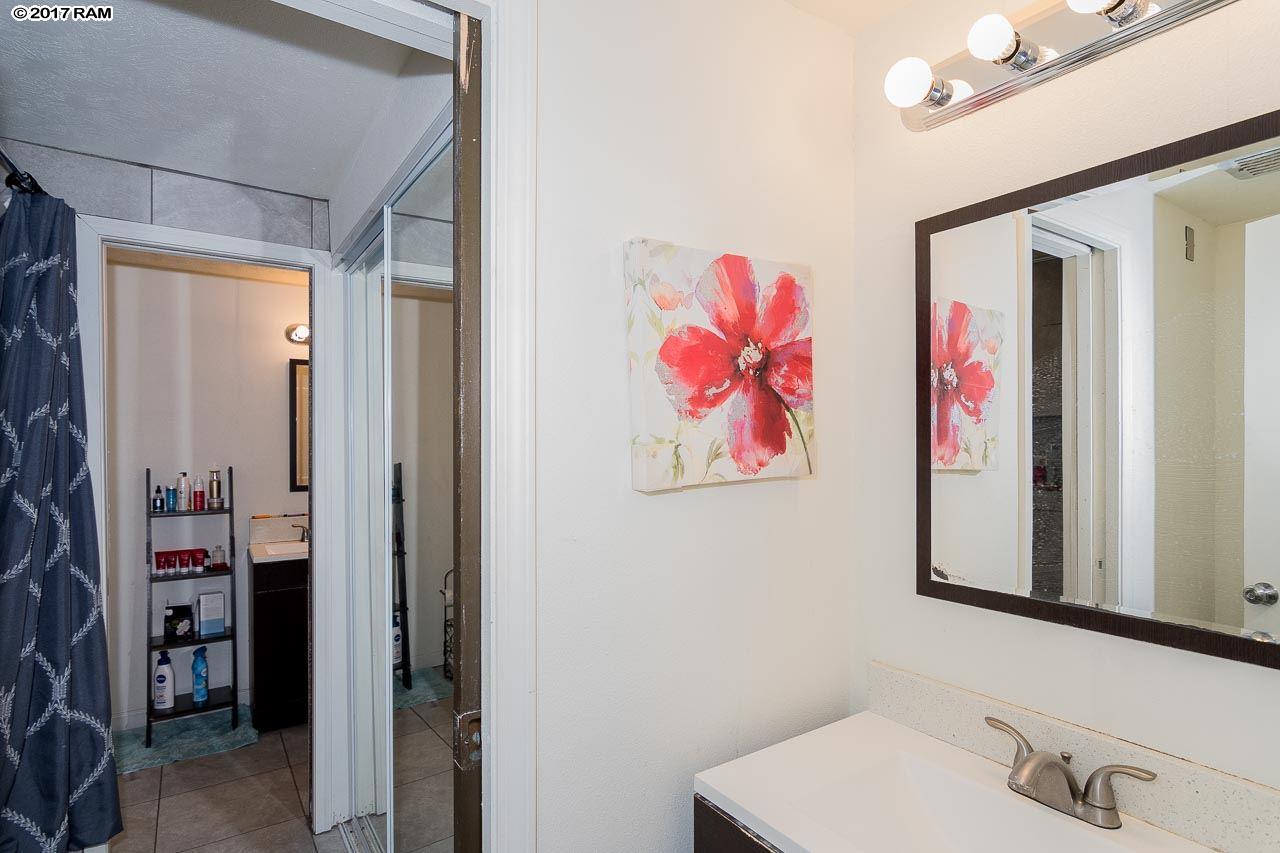 Puuone Towers and Plaza condo # 312, Wailuku, Hawaii - photo 18 of 28