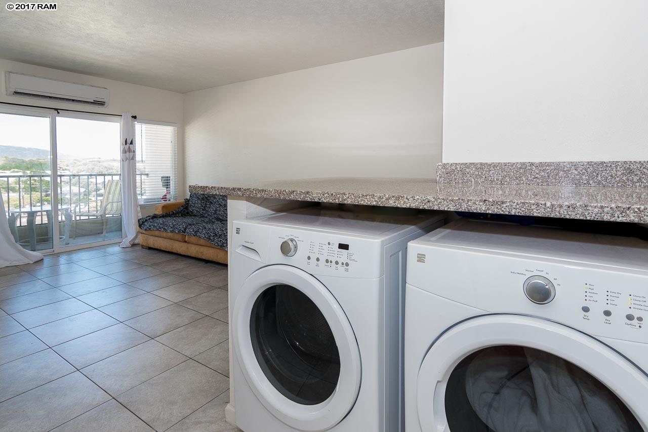 Puuone Towers and Plaza condo # 312, Wailuku, Hawaii - photo 5 of 28