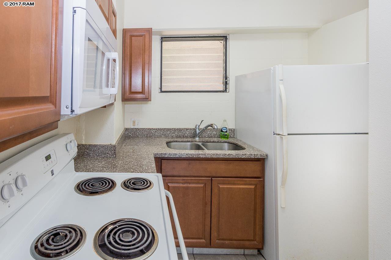 Puuone Towers and Plaza condo # 312, Wailuku, Hawaii - photo 8 of 28