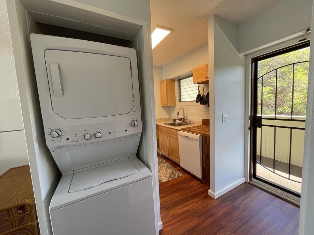 Puuone Towers and Plaza condo # 616, Wailuku, Hawaii - photo 23 of 25