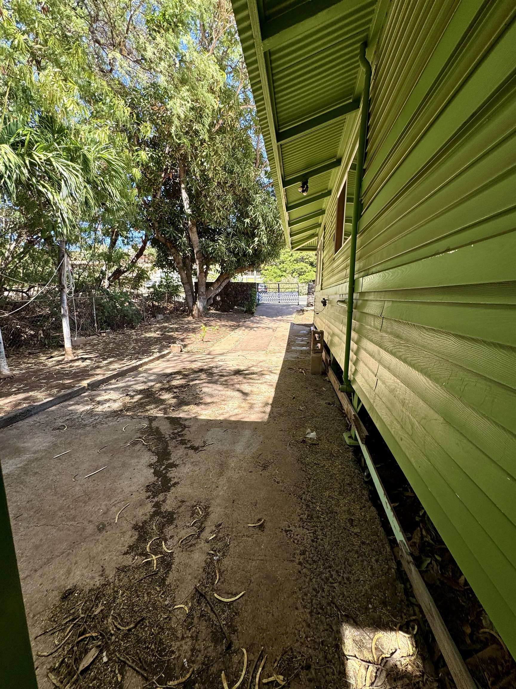 1066  Kamehameha V Hwy , Molokai home - photo 4 of 22