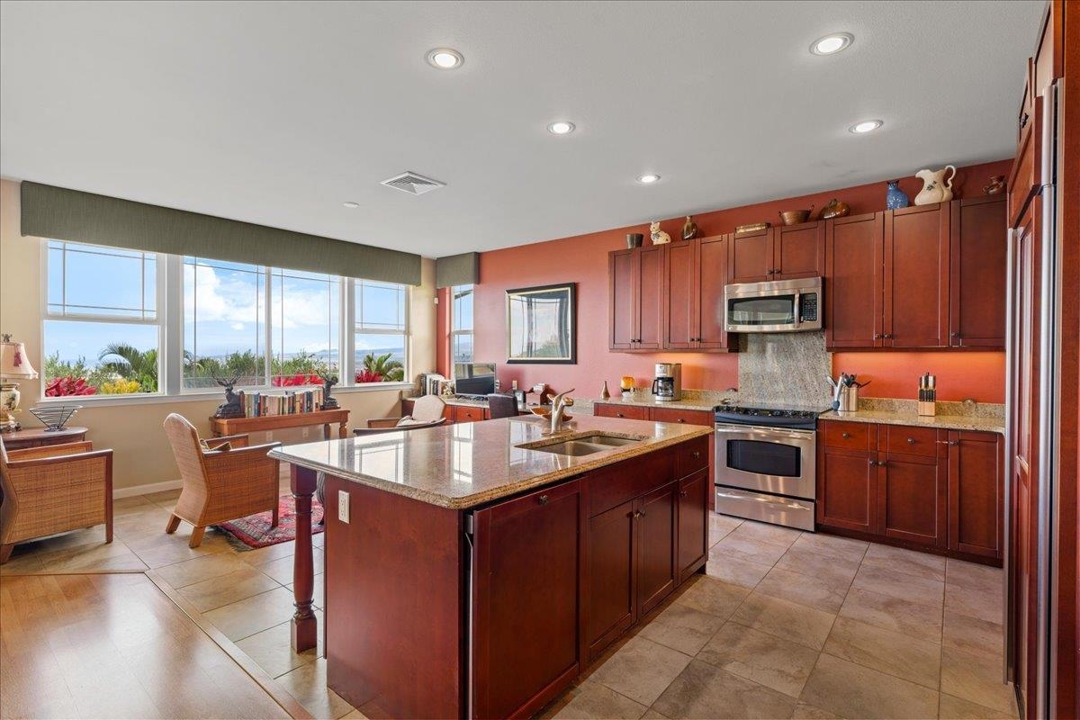 107  Kinohi Loa St Kehalani, Wailuku home - photo 4 of 50