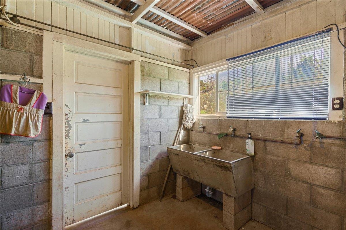 1072  Aala Pl , Makawao/Olinda/Haliimaile home - photo 28 of 34