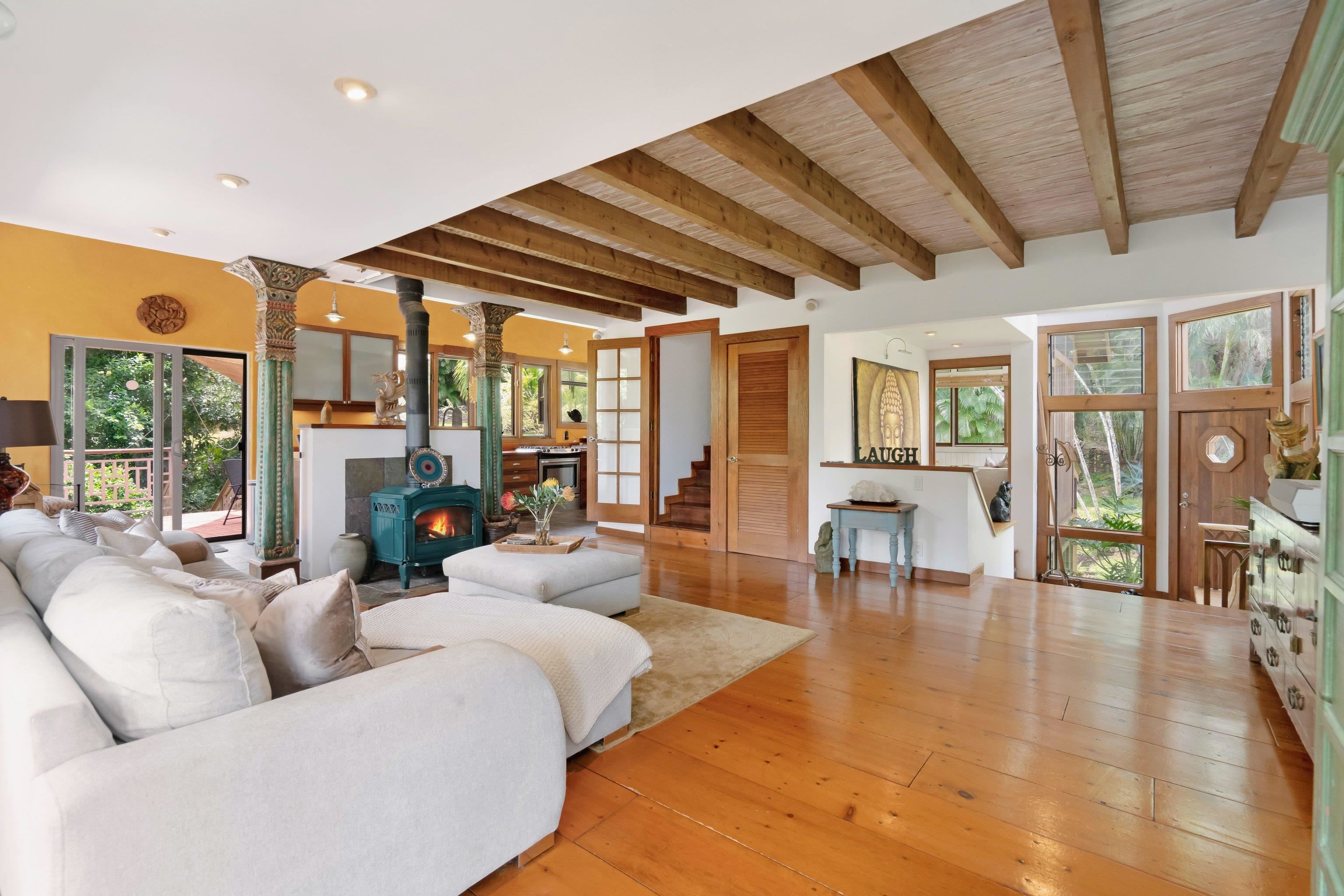 1073  Nanihoku Pl , Haiku home - photo 5 of 50