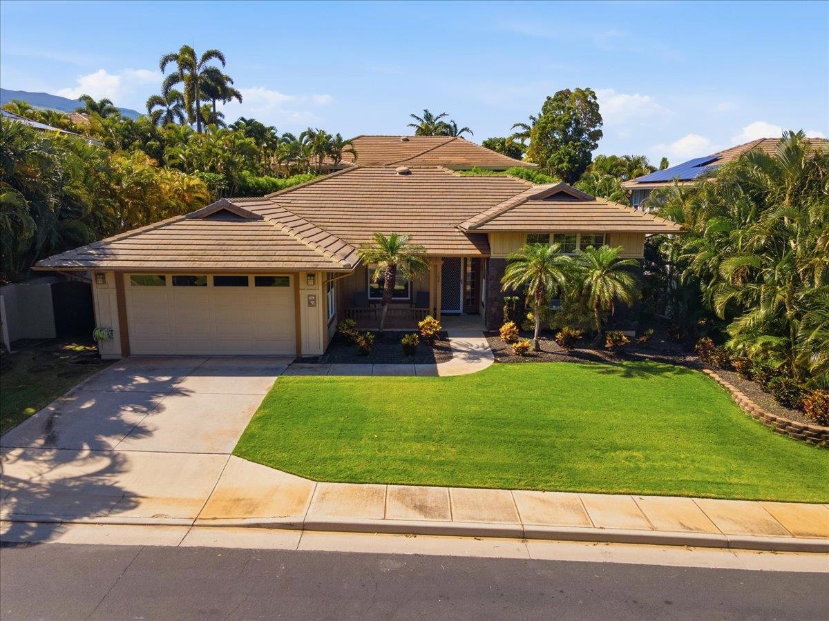 108  Ahekolo St Kilohana Ridge, Kihei home - photo 2 of 40