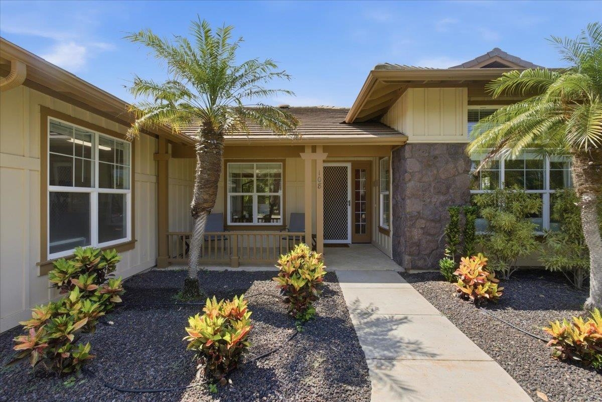108  Ahekolo St Kilohana Ridge, Kihei home - photo 3 of 40