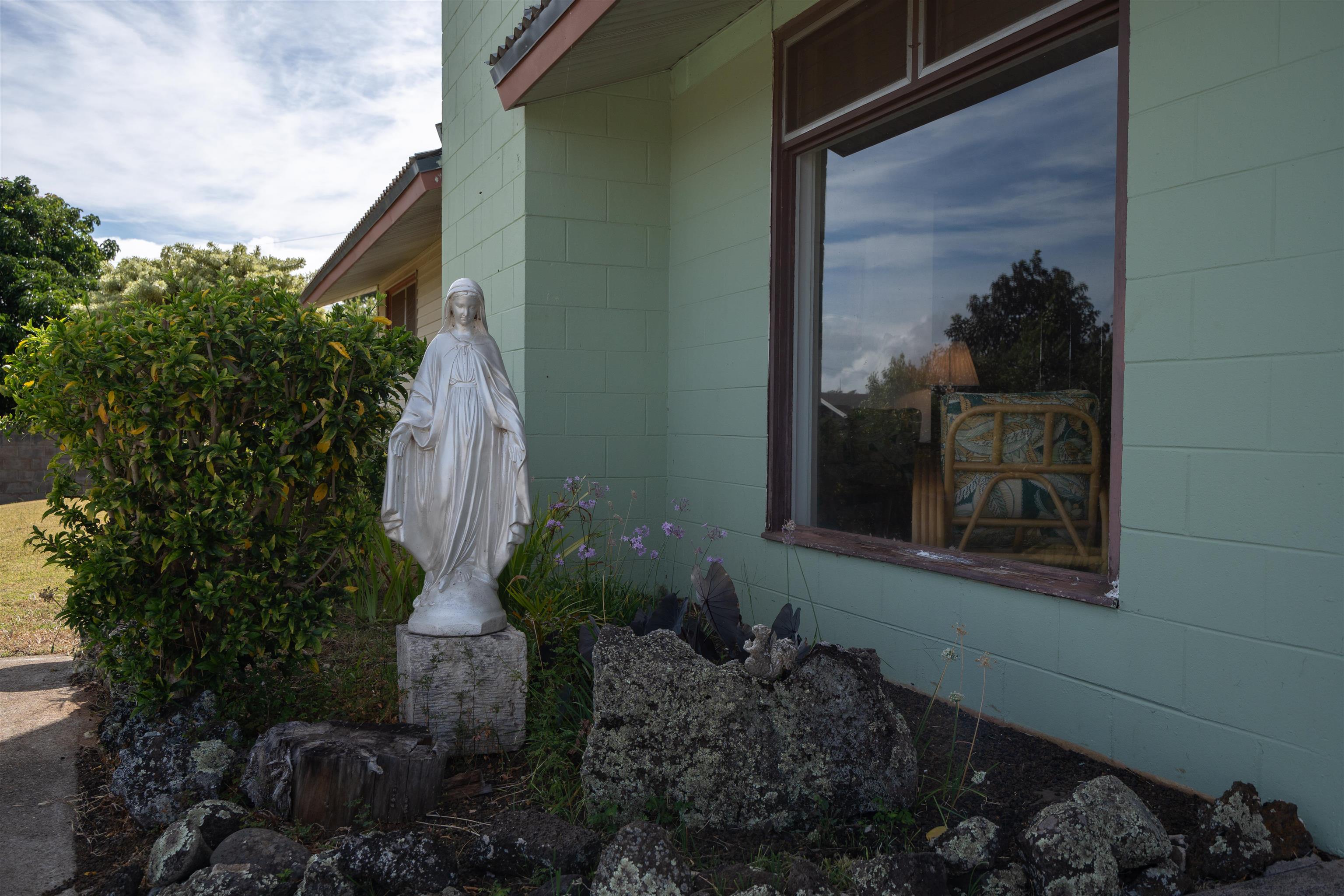 1081  Ulele St Makawao, Makawao/Olinda/Haliimaile home - photo 2 of 29