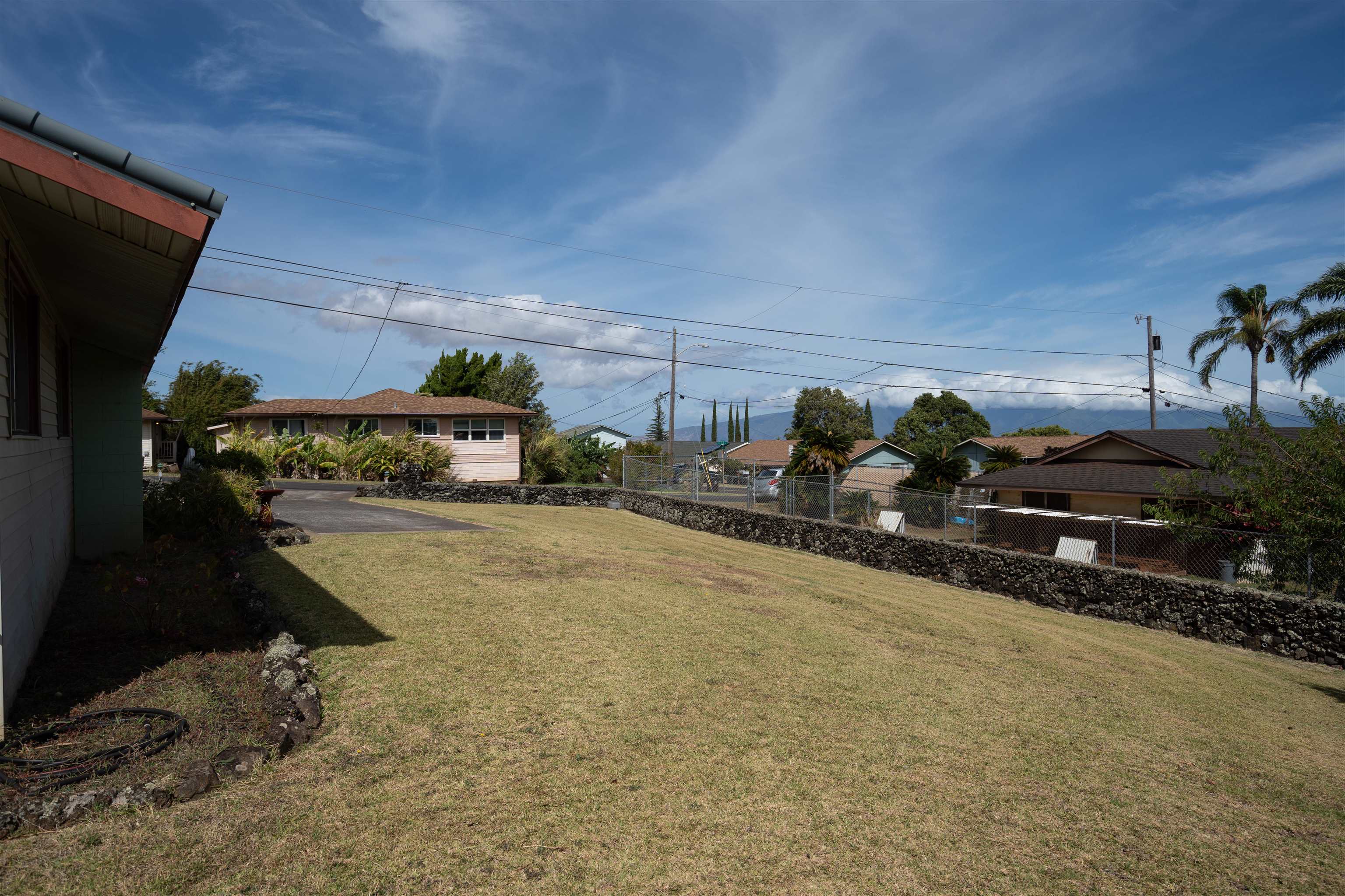 1081  Ulele St Makawao, Makawao/Olinda/Haliimaile home - photo 22 of 29