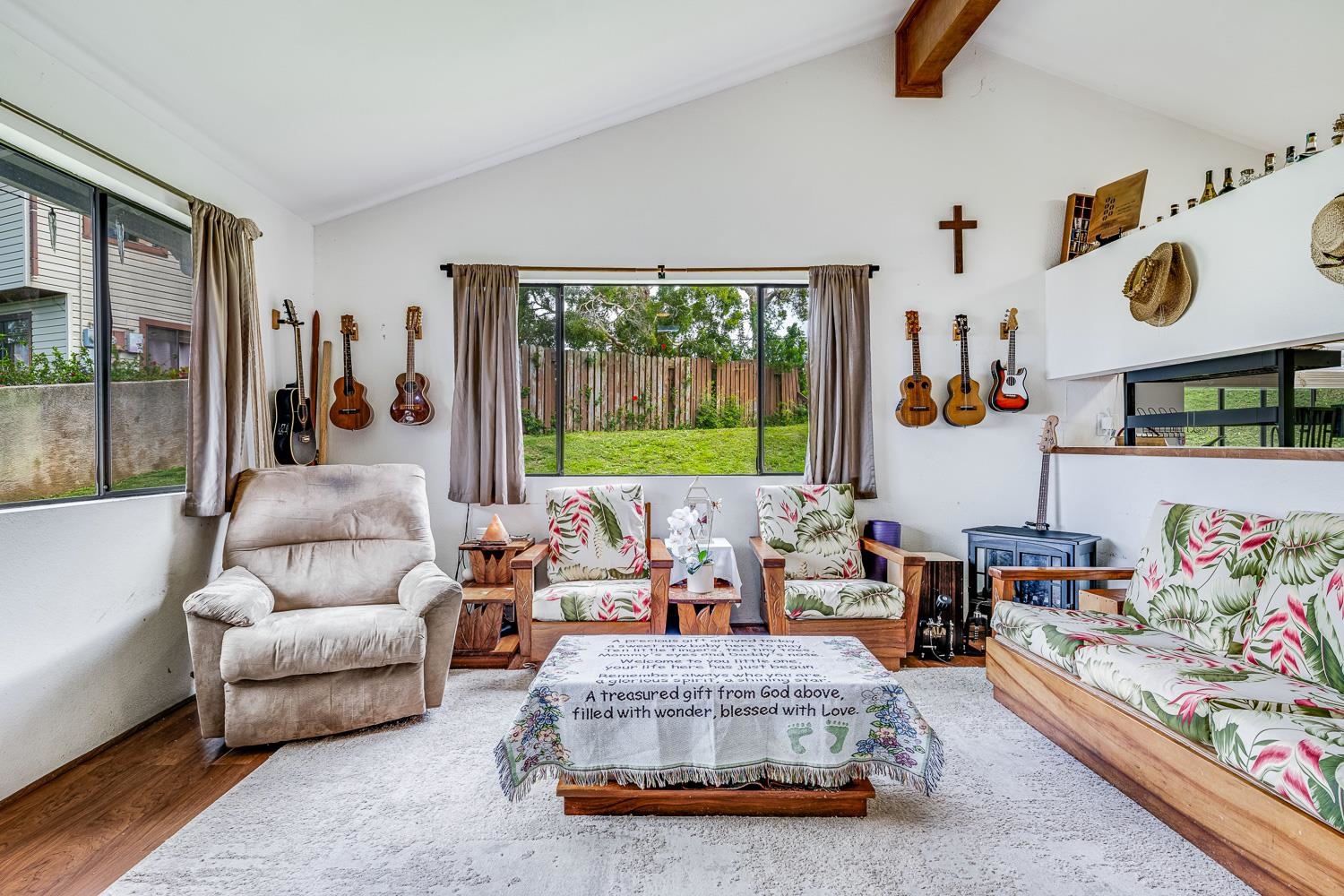 1088  Mamalu Pl , Makawao/Olinda/Haliimaile home - photo 3 of 50