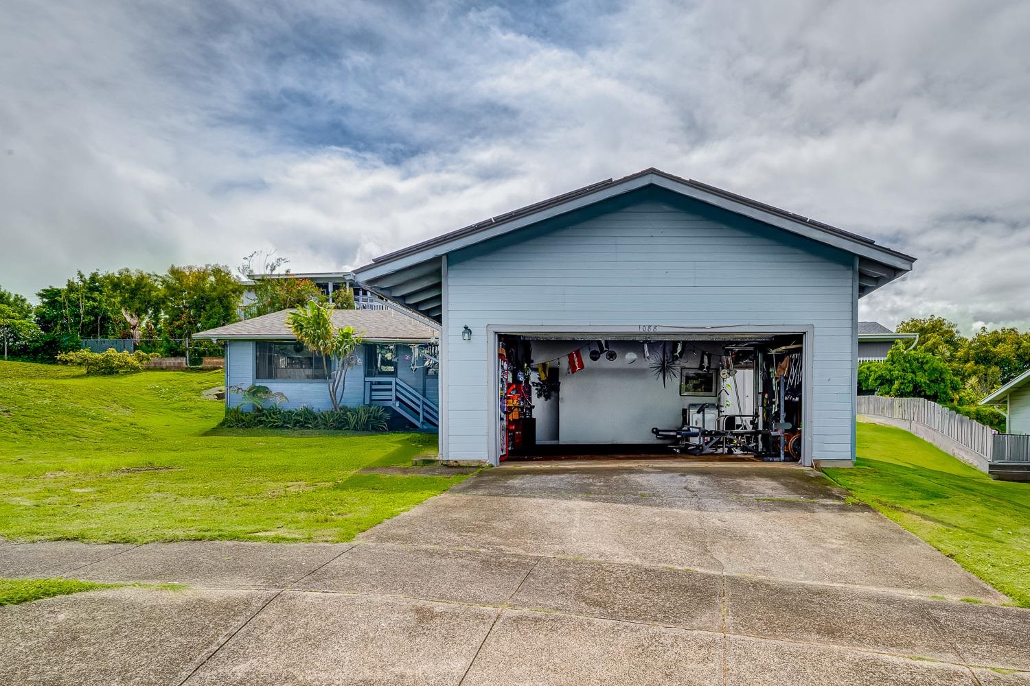 1088  Mamalu Pl , Makawao/Olinda/Haliimaile home - photo 38 of 50