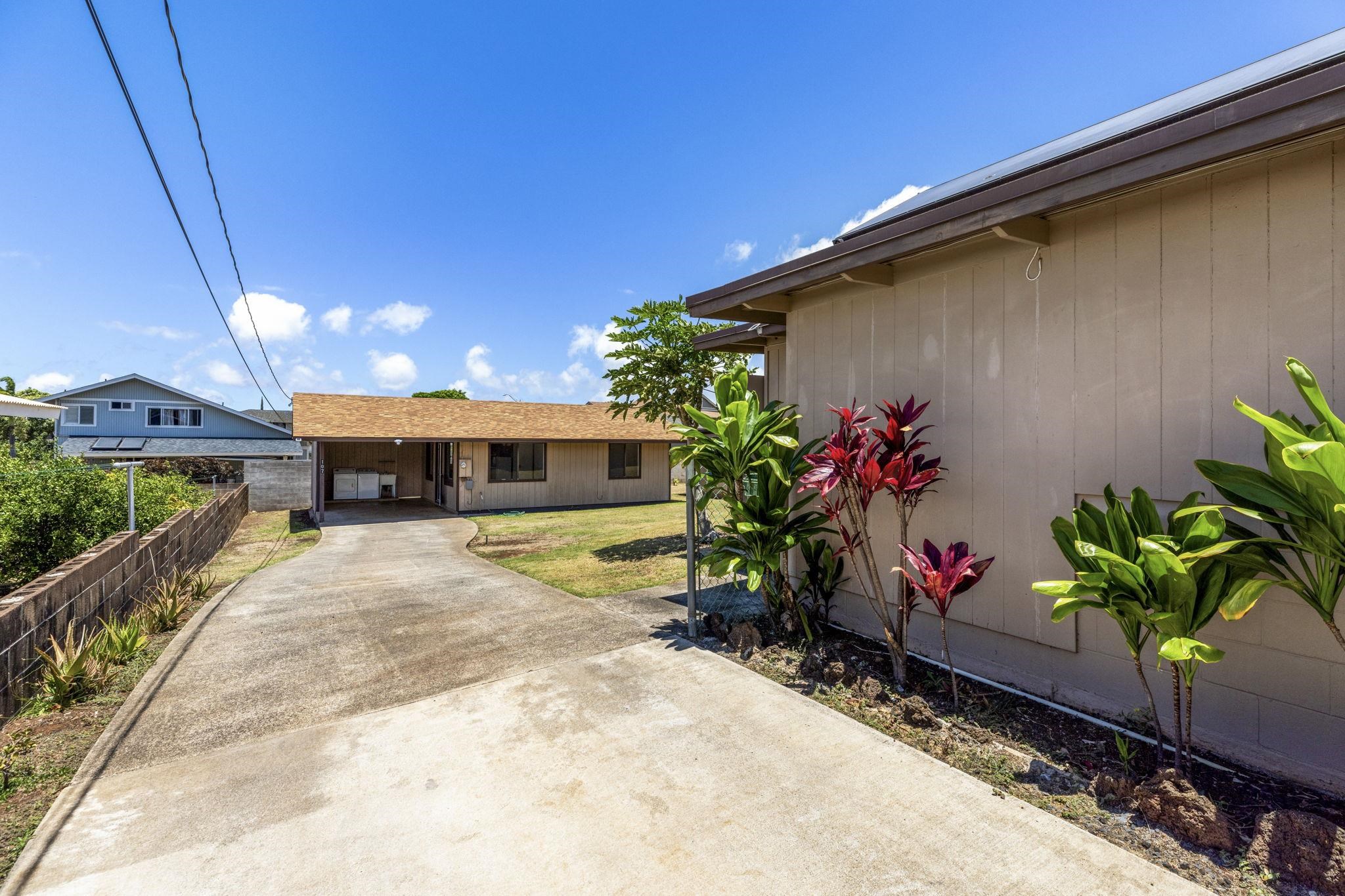 109  Ihea Pl , Pukalani home - photo 2 of 37