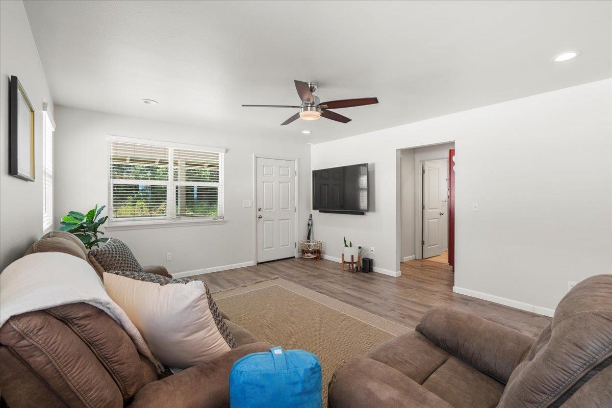 109  Kulolio St , Haiku home - photo 12 of 46