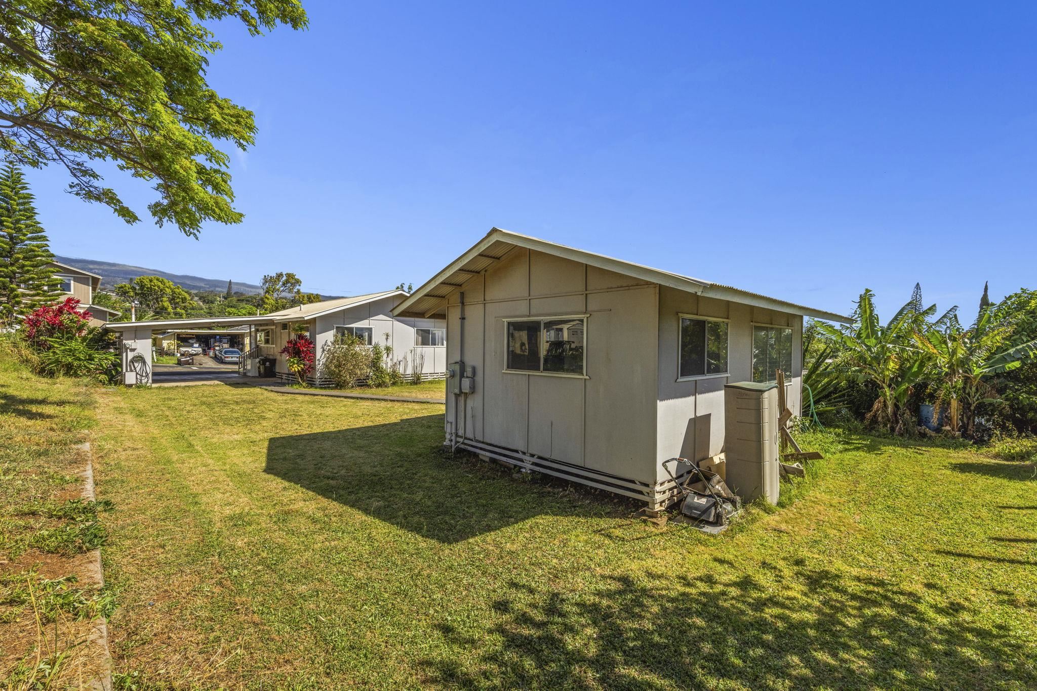 1091  Puana St Makawao Town, Makawao/Olinda/Haliimaile home - photo 32 of 49