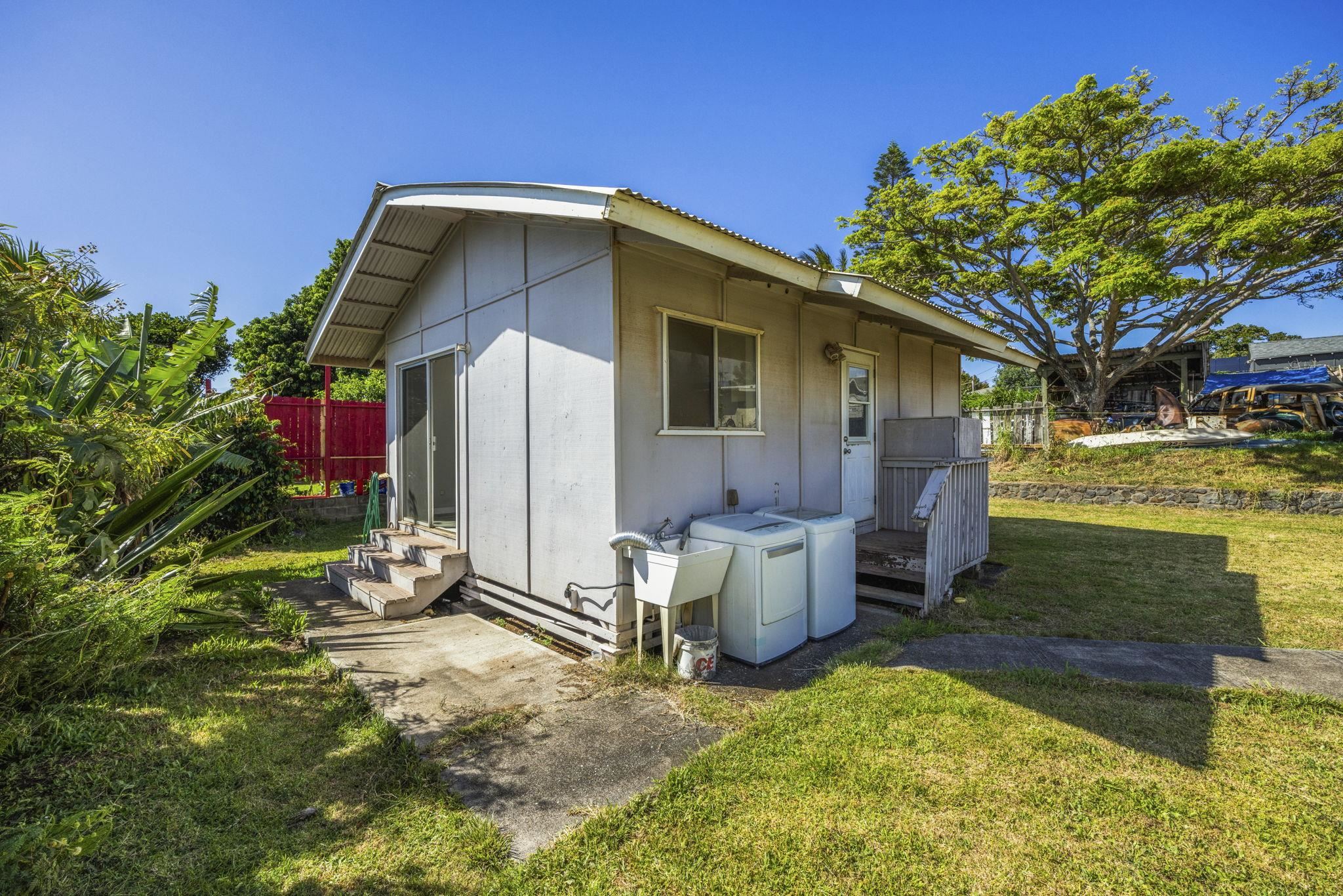 1091  Puana St Makawao Town, Makawao/Olinda/Haliimaile home - photo 34 of 49