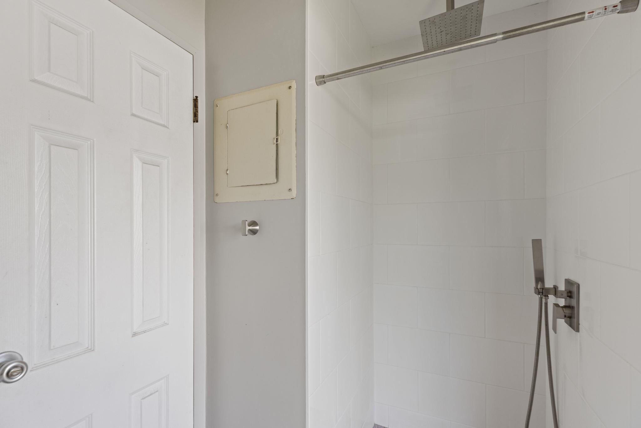 1091  Puana St Makawao Town, Makawao/Olinda/Haliimaile home - photo 42 of 49