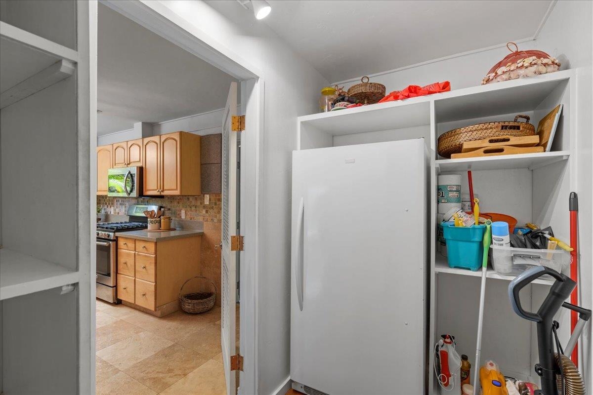 1097  Ewa Pl South Kihei, Kihei home - photo 16 of 41