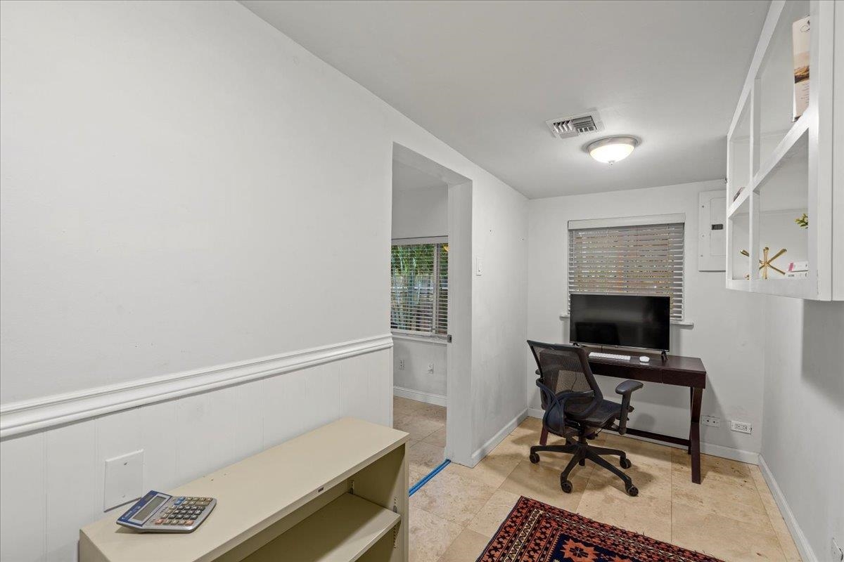 1097  Ewa Pl South Kihei, Kihei home - photo 23 of 41