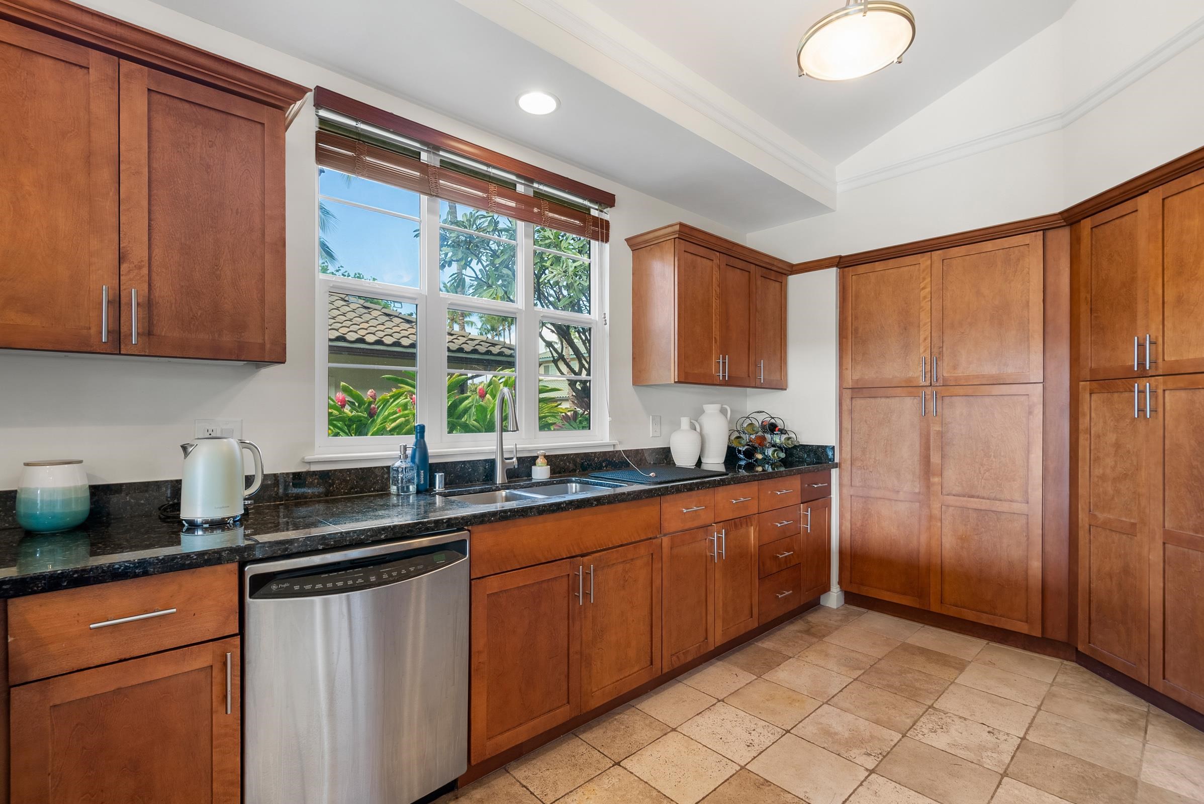 Kai Malu condo # 17B, Kihei, Hawaii - photo 13 of 47