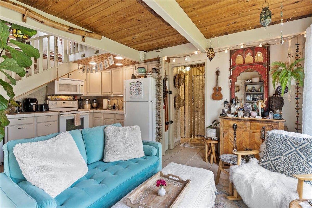 11  Keola Pl Makawao Ranch Acres, Makawao/Olinda/Haliimaile home - photo 33 of 45