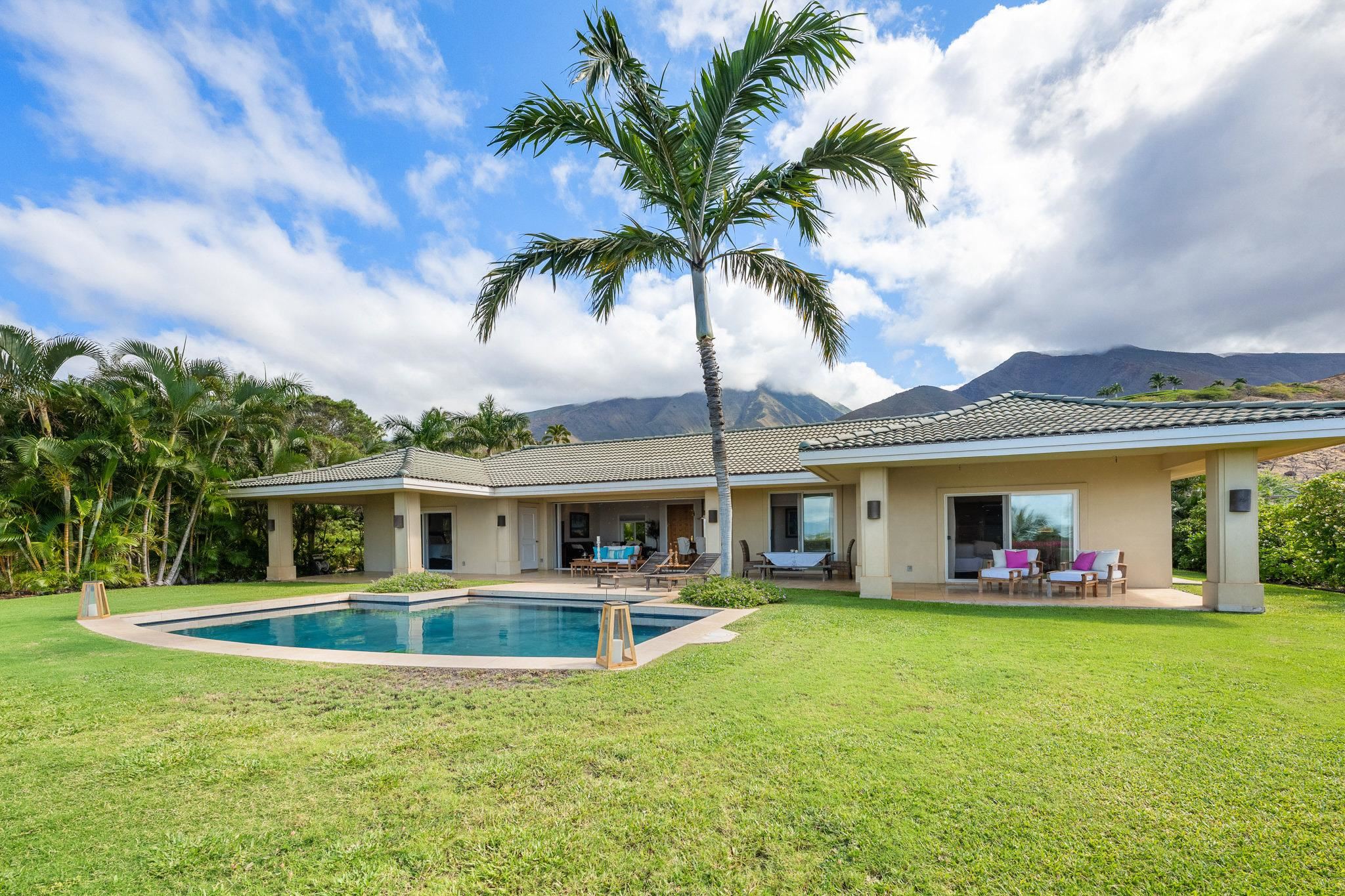 11  Pua Niu Way Launiupoko, Lahaina home - photo 38 of 40