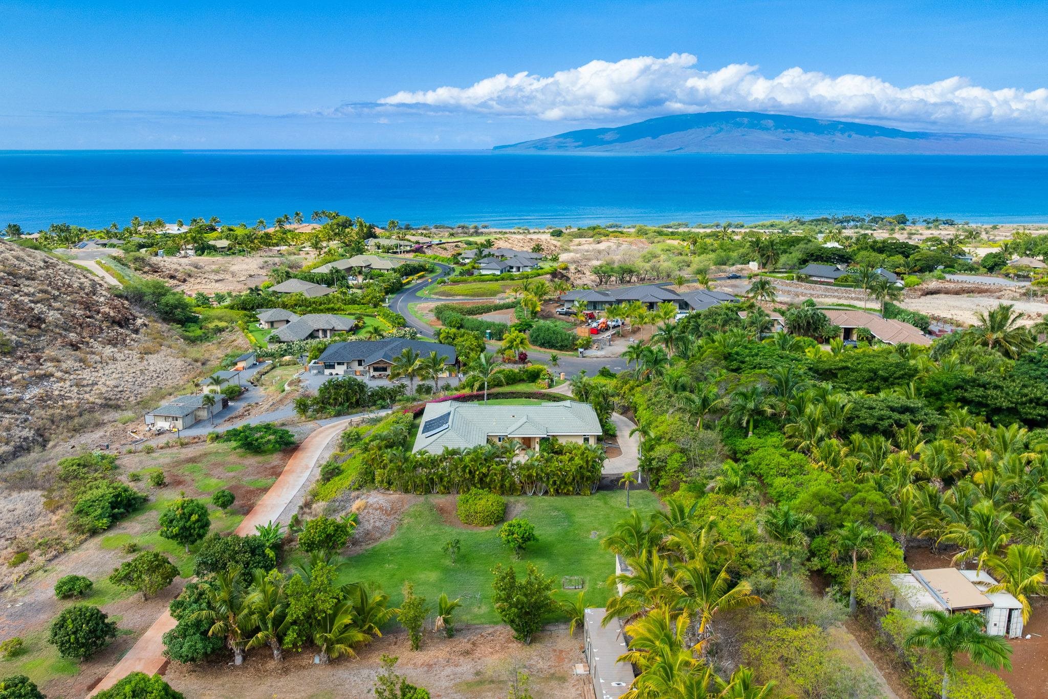 11  Pua Niu Way Launiupoko, Lahaina home - photo 39 of 40