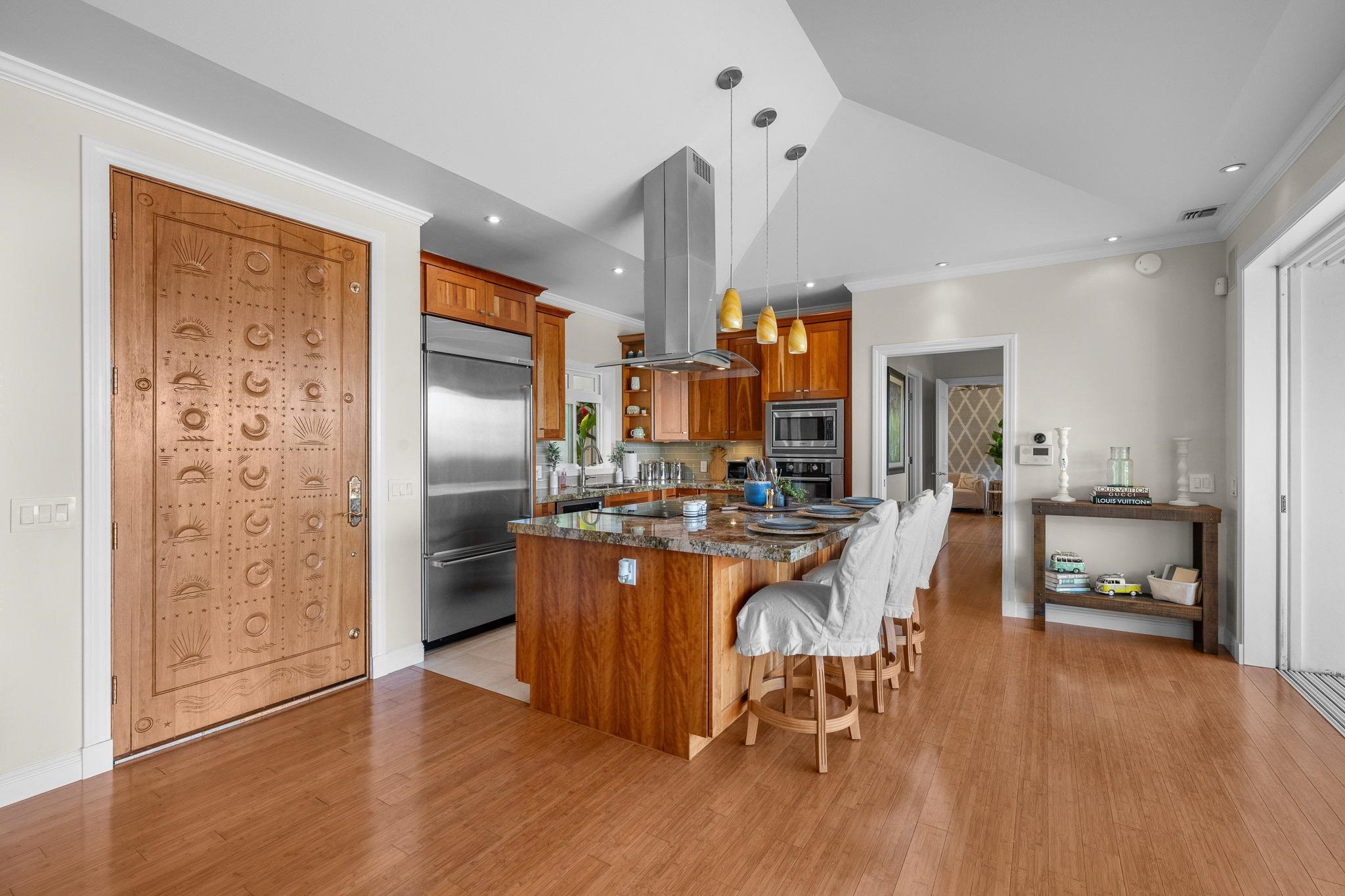 11  Pua Niu Way Launiupoko, Lahaina home - photo 5 of 40