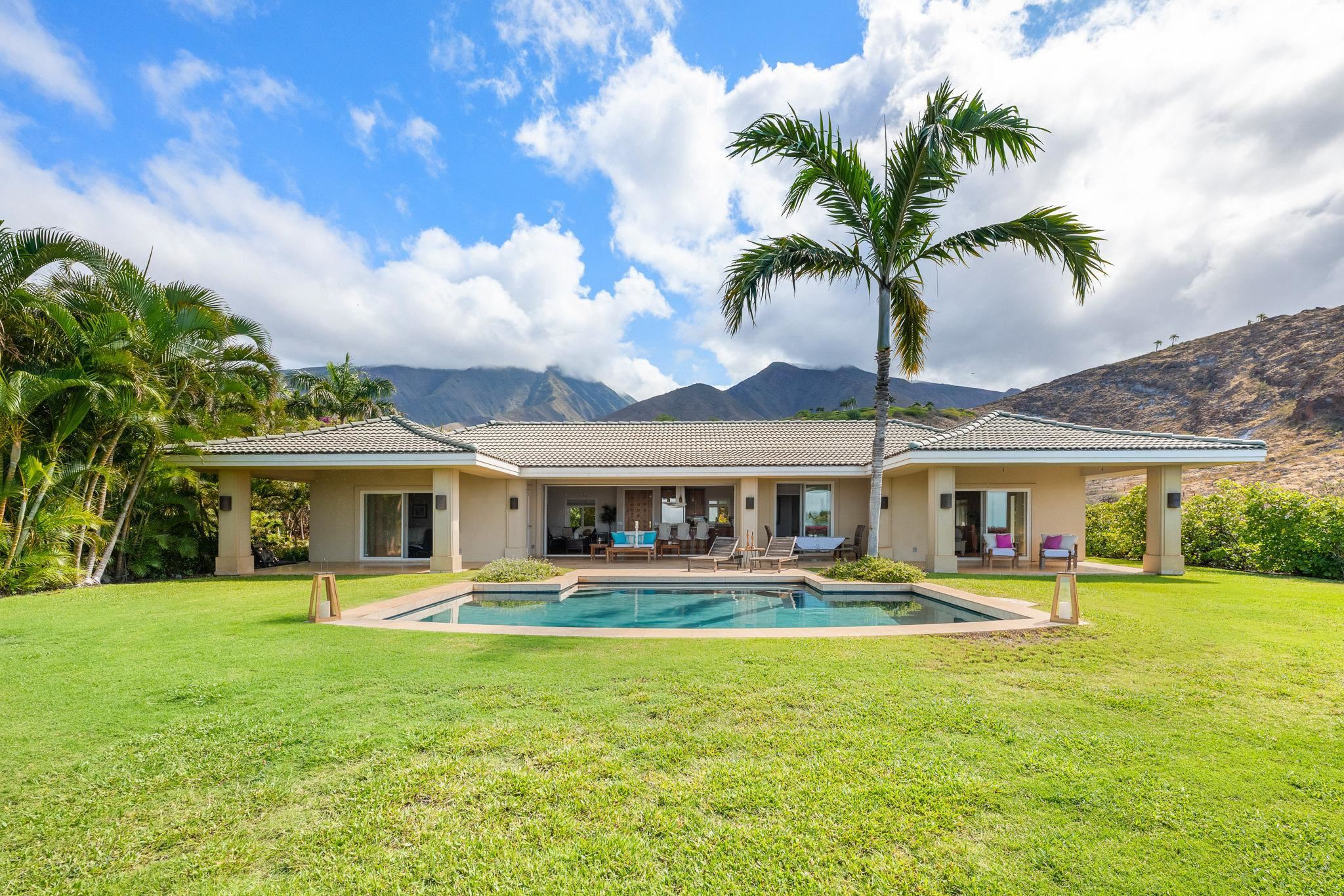 11  Pua Niu Way Launiupoko, Lahaina home - photo 10 of 40